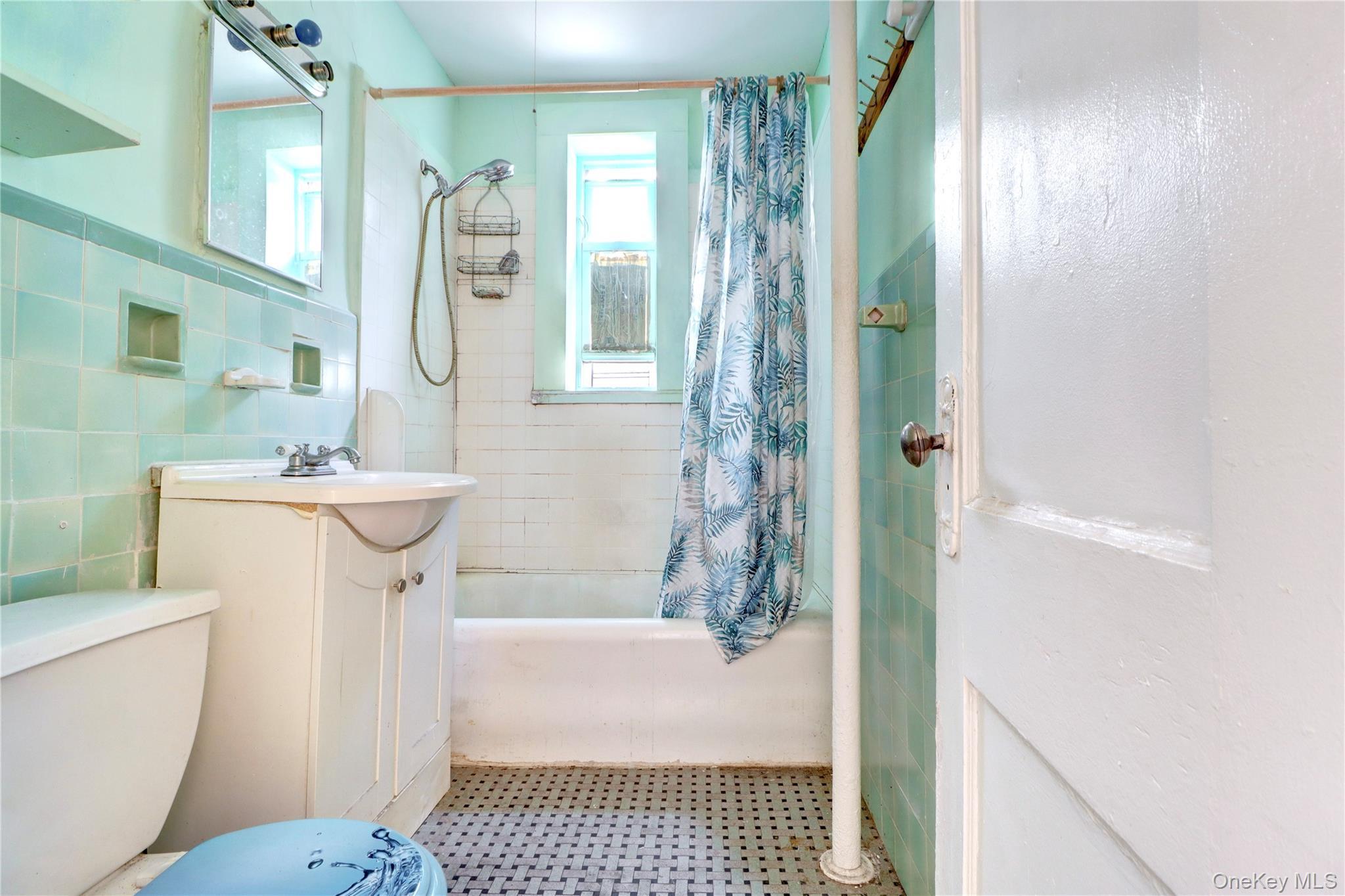 Single Family 107th Queens, NY 11418, MLS-927840-25