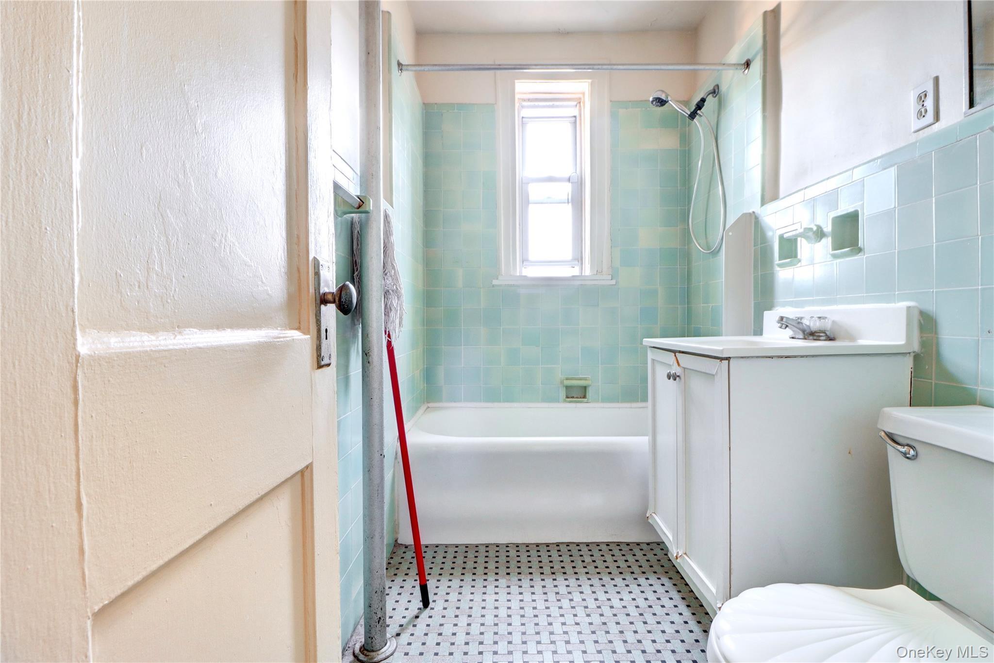 Single Family 107th Queens, NY 11418, MLS-927840-9