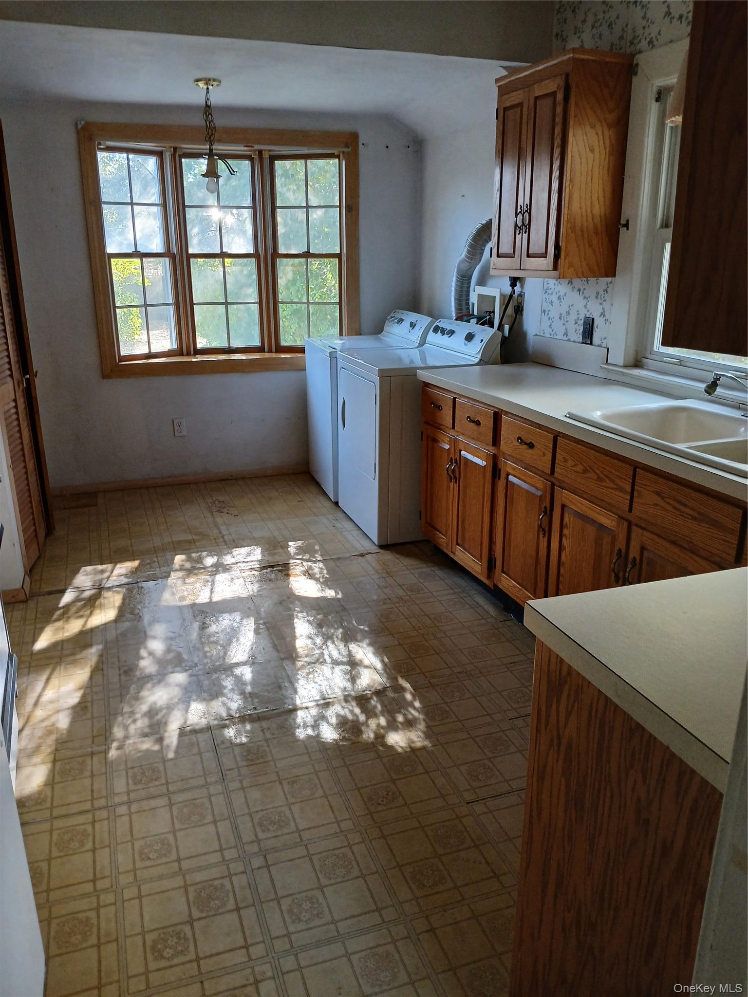 Single Family Woodburn Street Suffolk County, NY 11772, MLS-927852-7