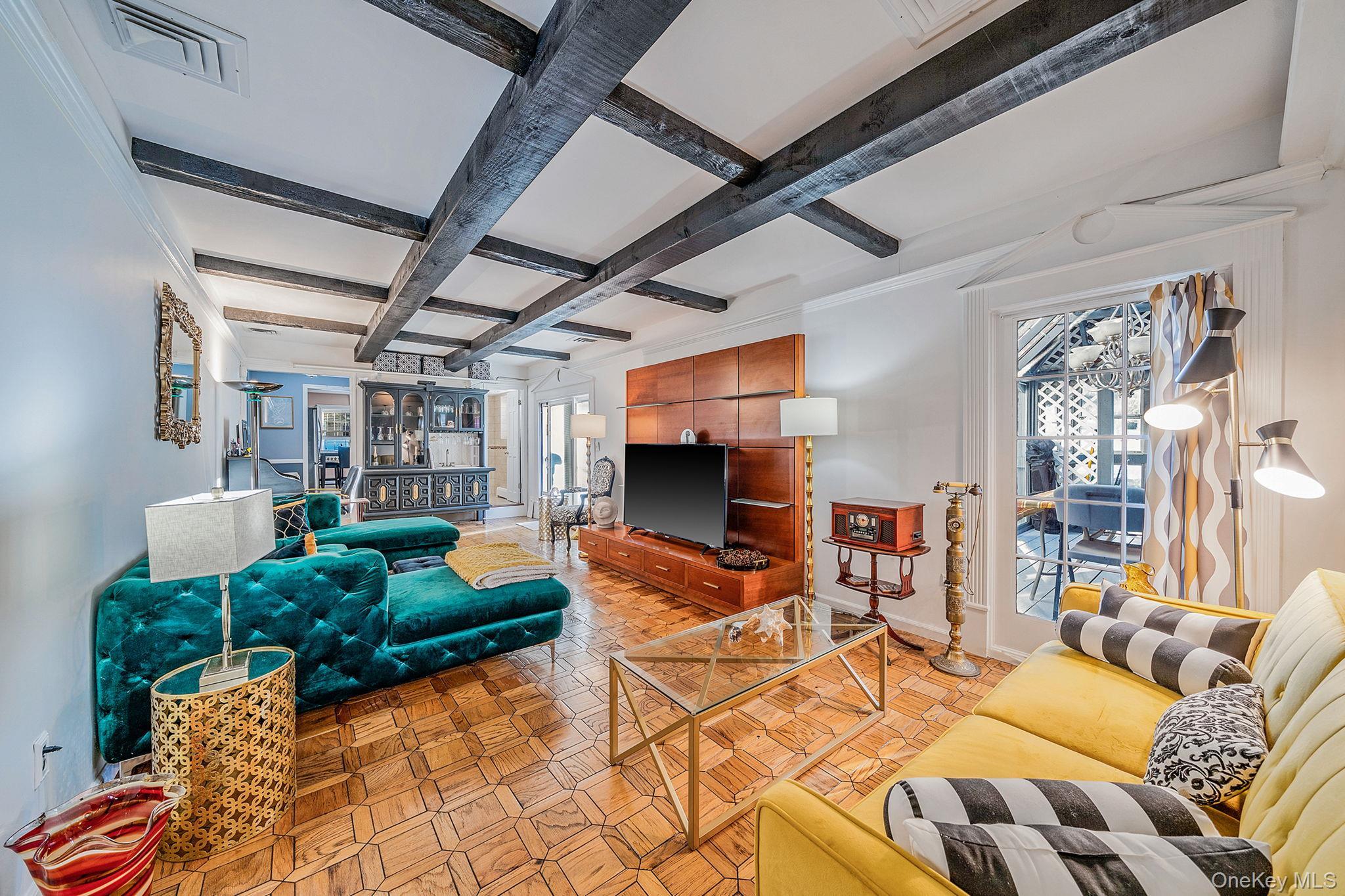 Single Family Winfield Davis  Suffolk County, NY 11727, MLS-927877-11