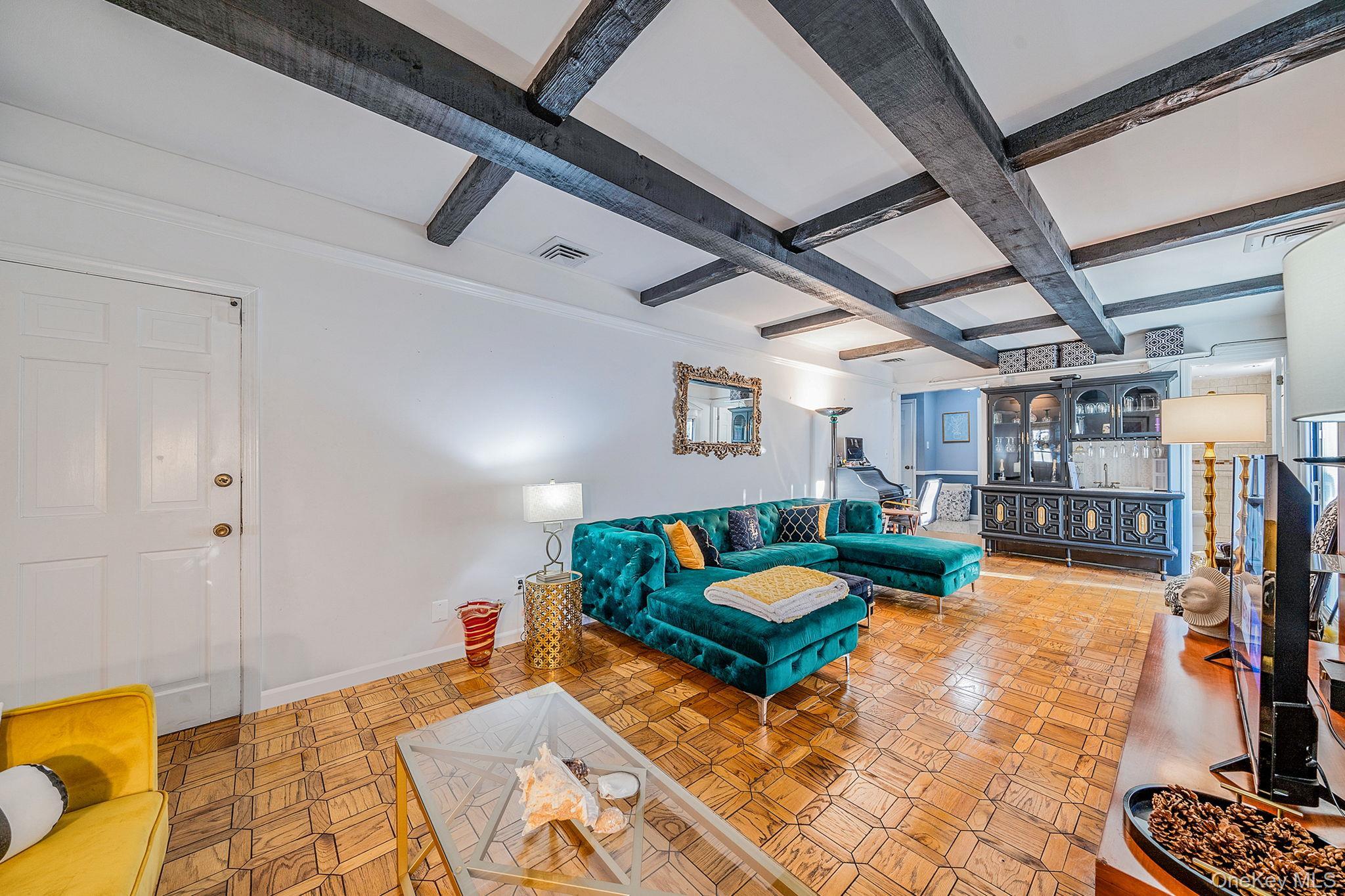 Single Family Winfield Davis  Suffolk County, NY 11727, MLS-927877-13