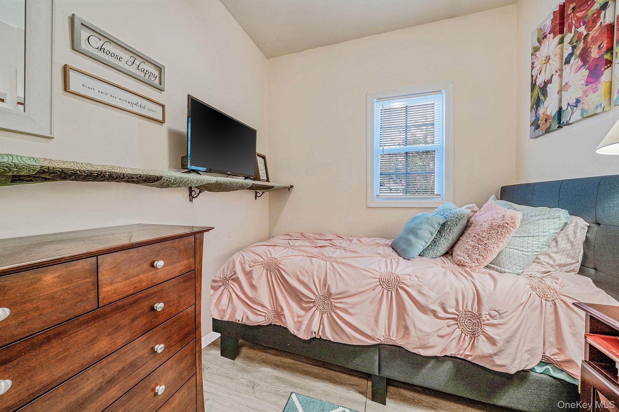 Single Family Winfield Davis  Suffolk County, NY 11727, MLS-927877-26