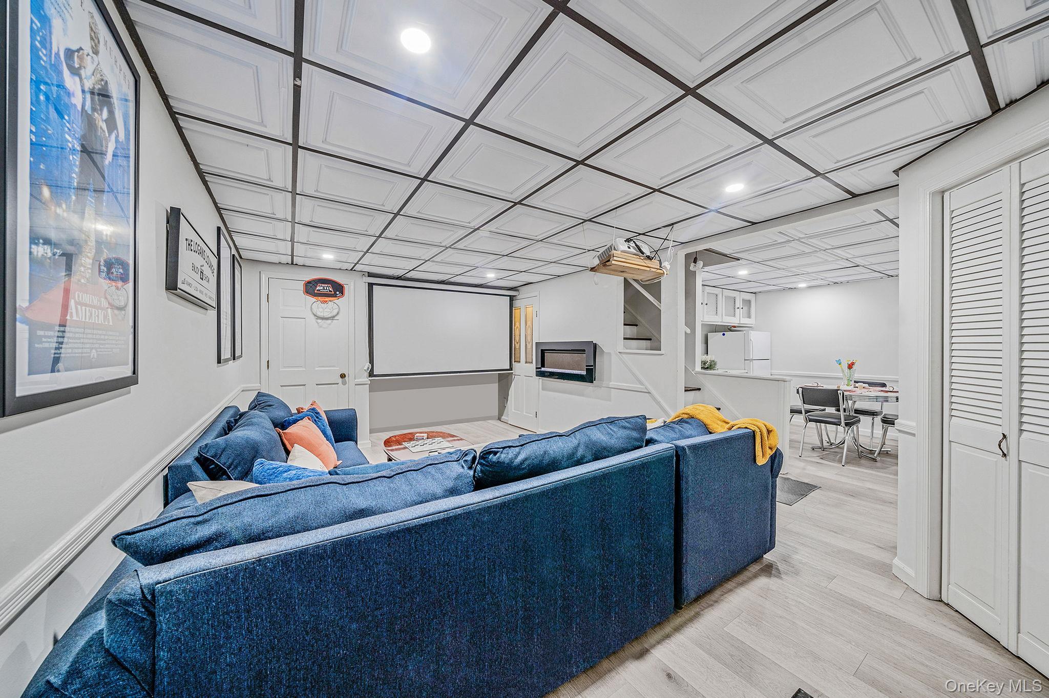 Single Family Winfield Davis  Suffolk County, NY 11727, MLS-927877-31