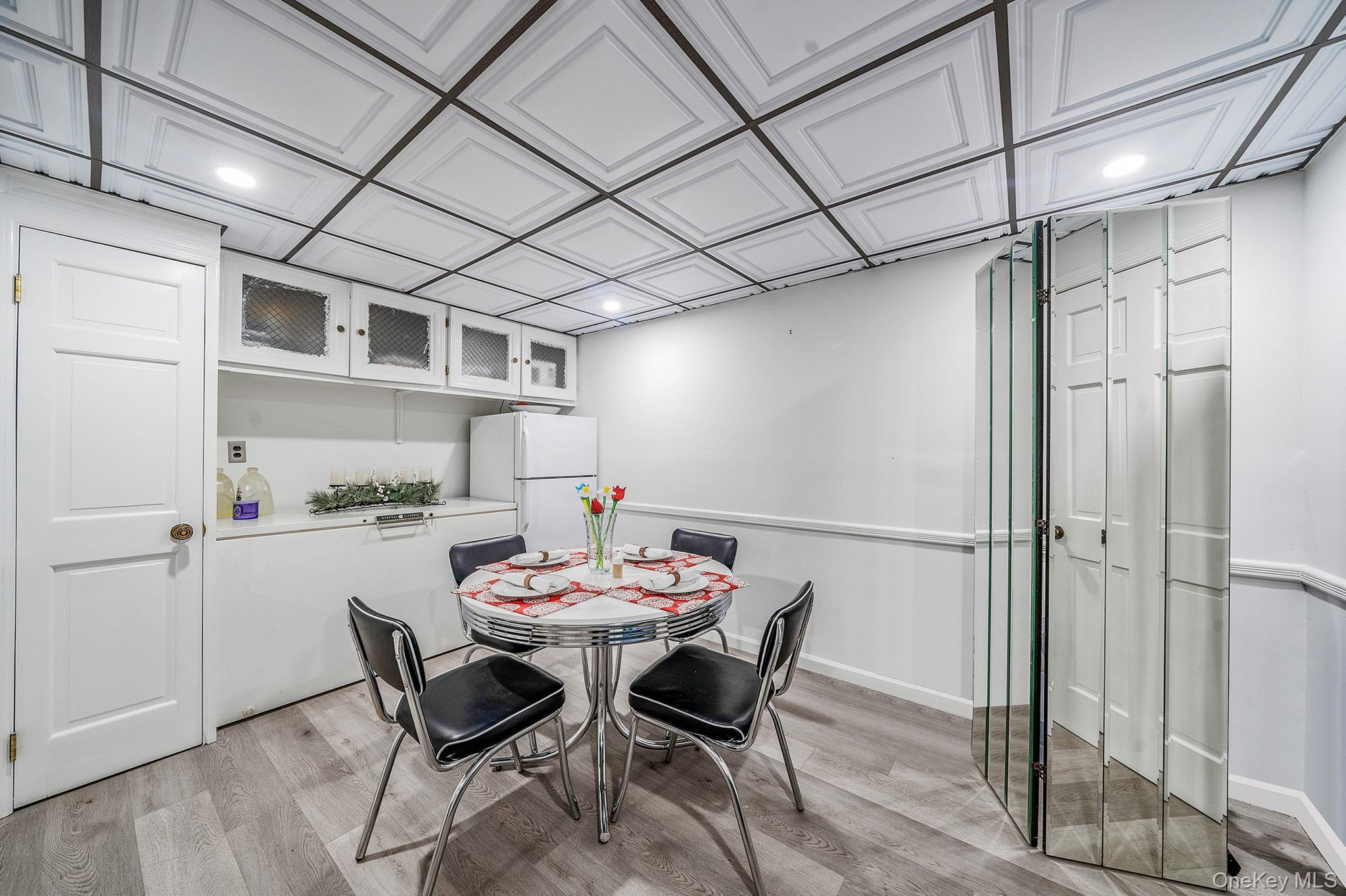 Single Family Winfield Davis  Suffolk County, NY 11727, MLS-927877-33