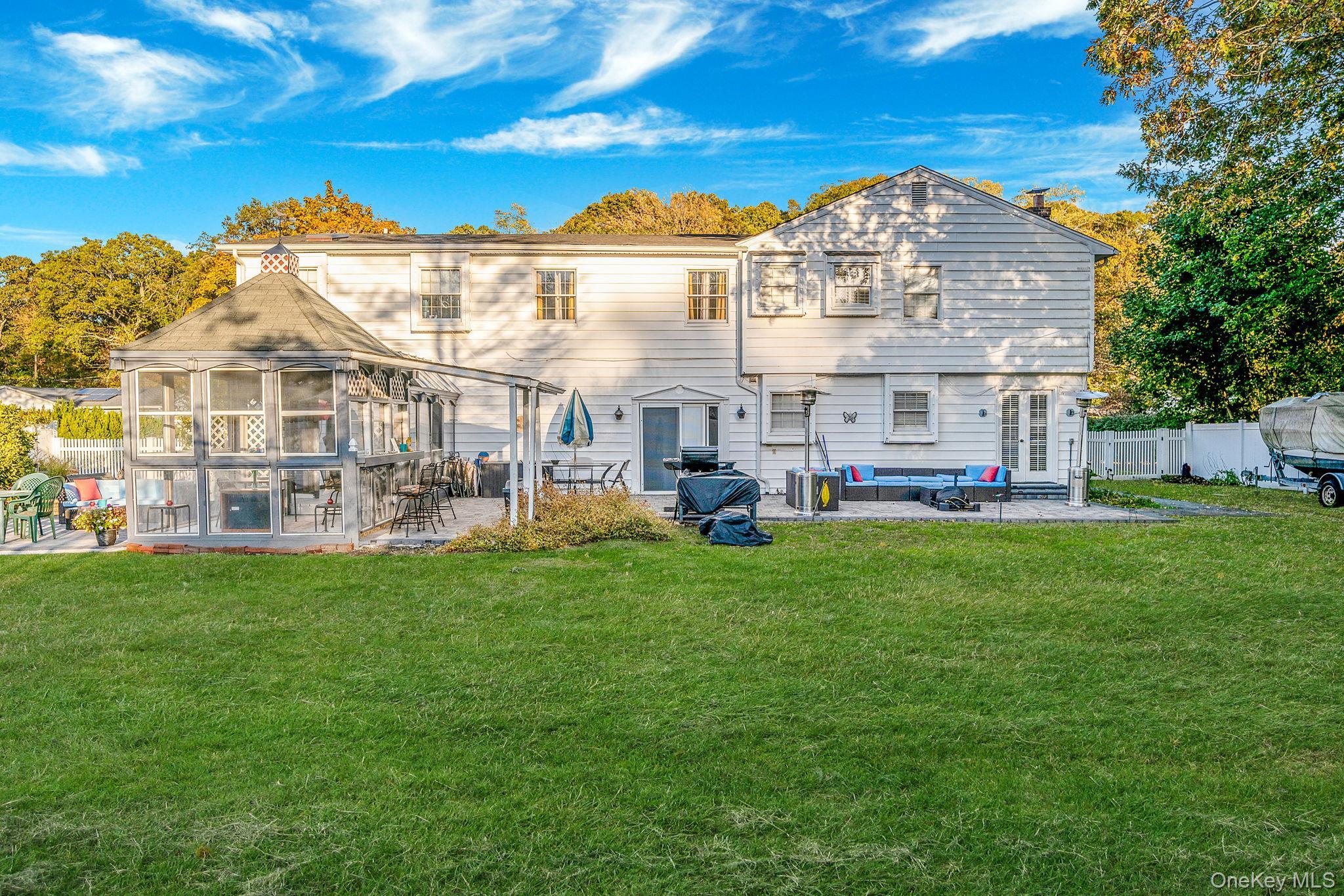 Single Family Winfield Davis  Suffolk County, NY 11727, MLS-927877-35