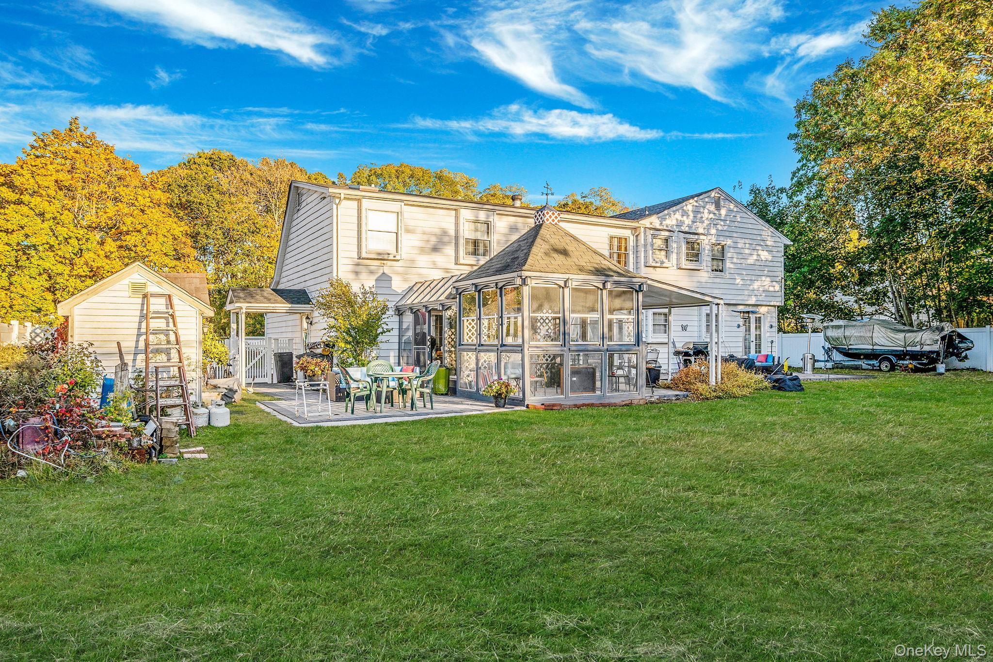 Single Family Winfield Davis  Suffolk County, NY 11727, MLS-927877-37