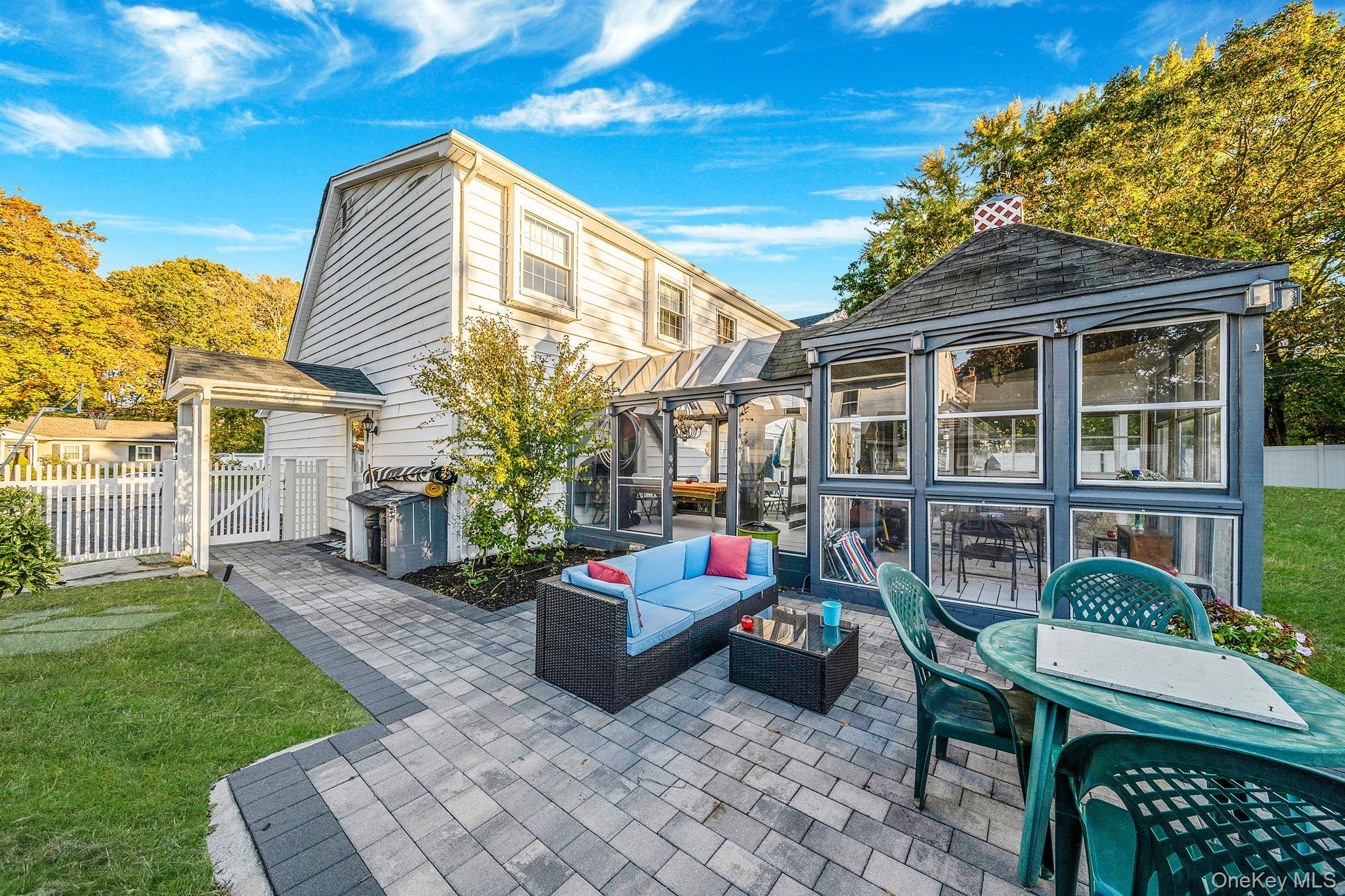 Single Family Winfield Davis  Suffolk County, NY 11727, MLS-927877-39