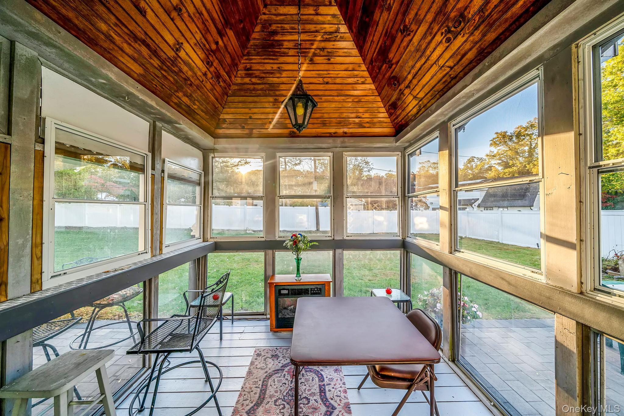 Single Family Winfield Davis  Suffolk County, NY 11727, MLS-927877-40