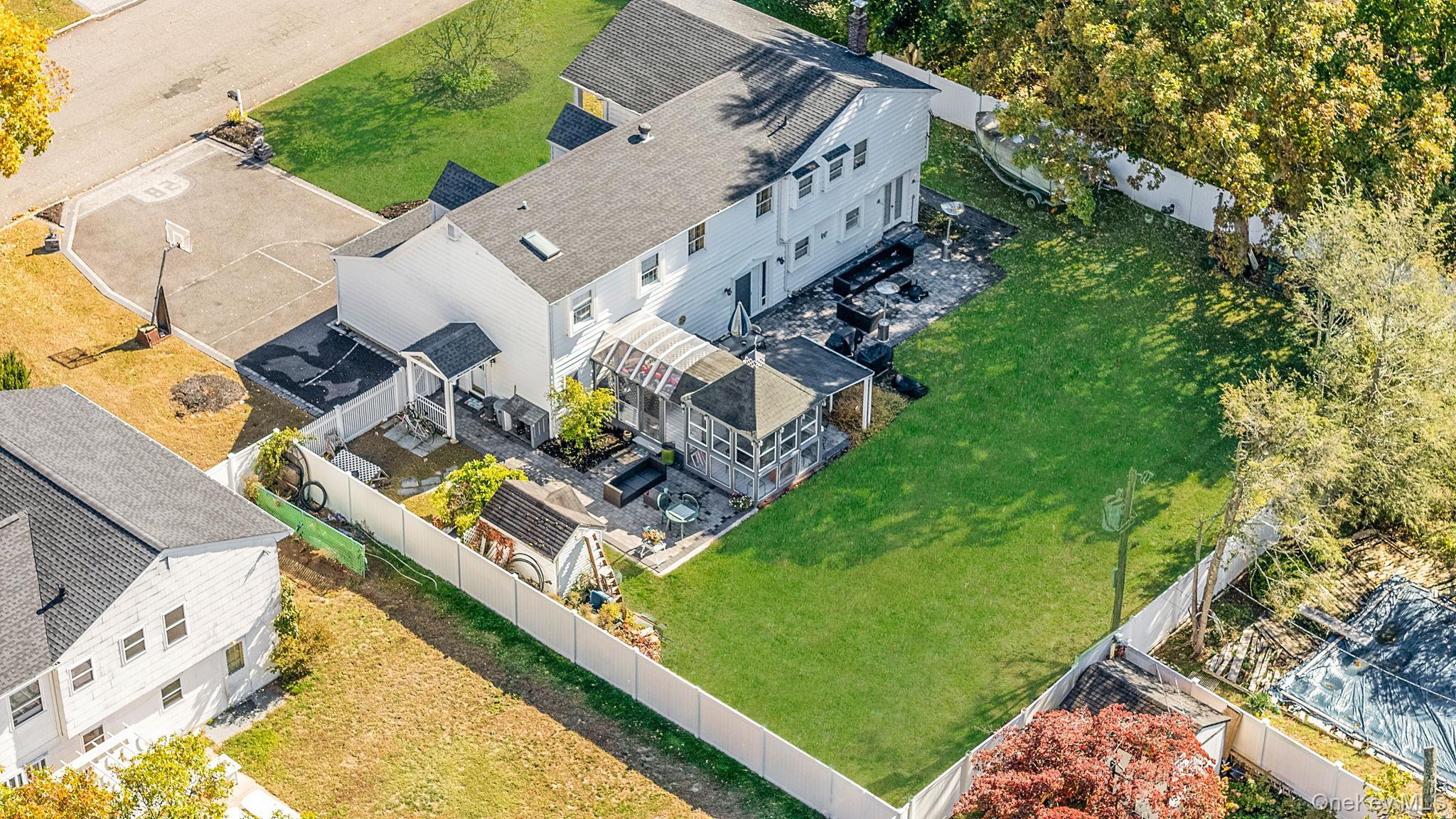 Single Family Winfield Davis  Suffolk County, NY 11727, MLS-927877-42