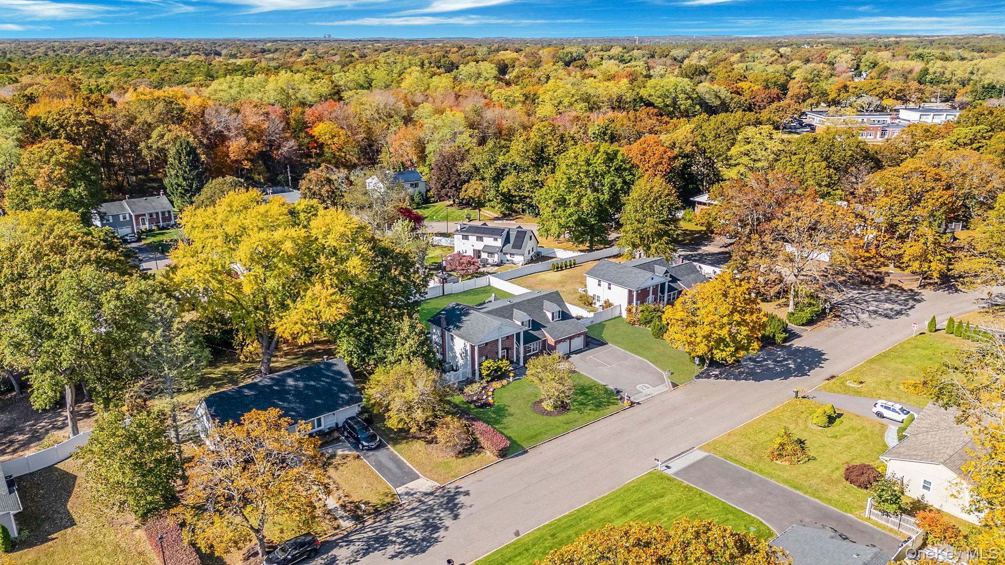 Single Family Winfield Davis  Suffolk County, NY 11727, MLS-927877-45