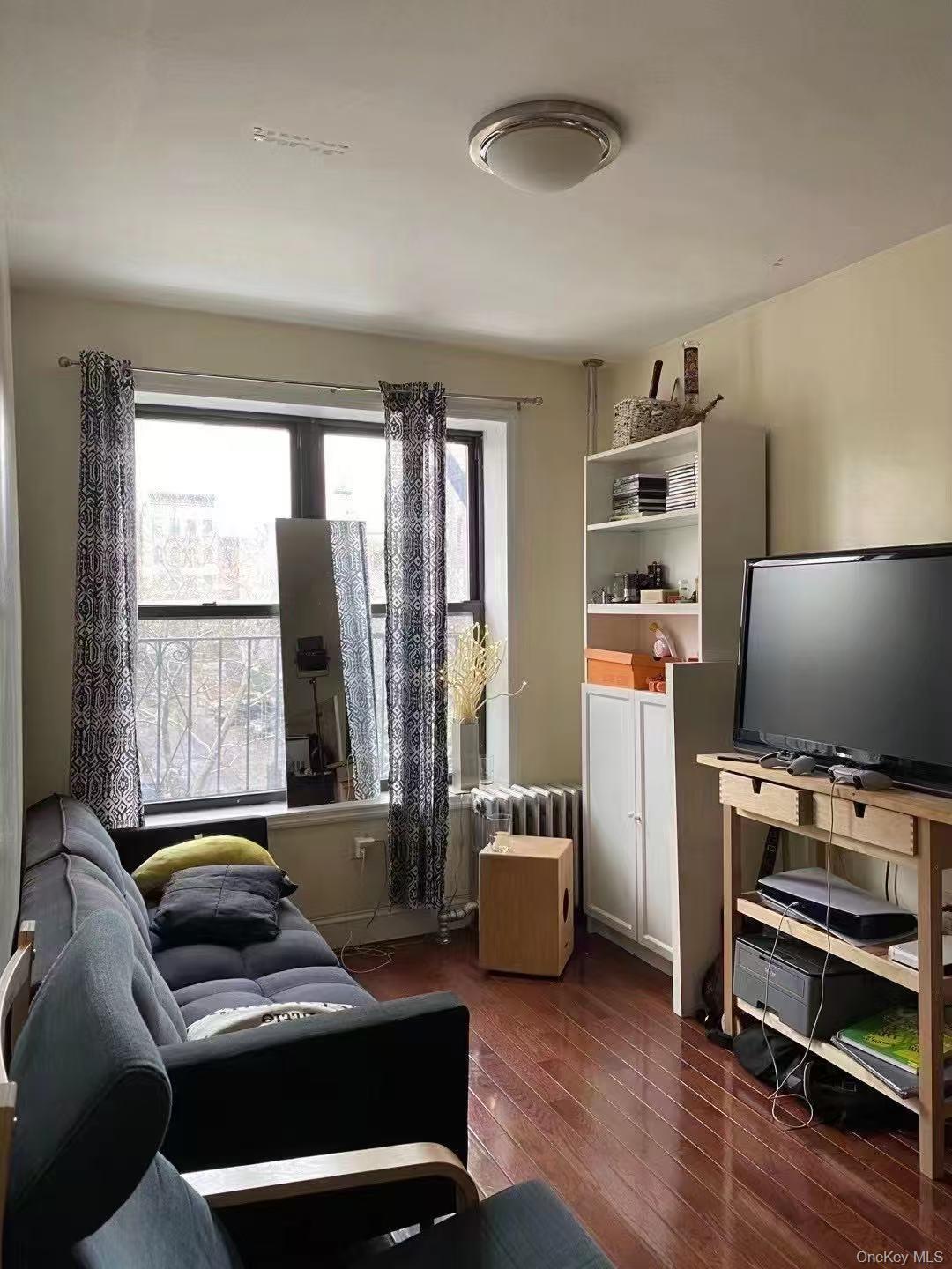 Single Family Orchard Manhattan, NY 10002, MLS-927880-2