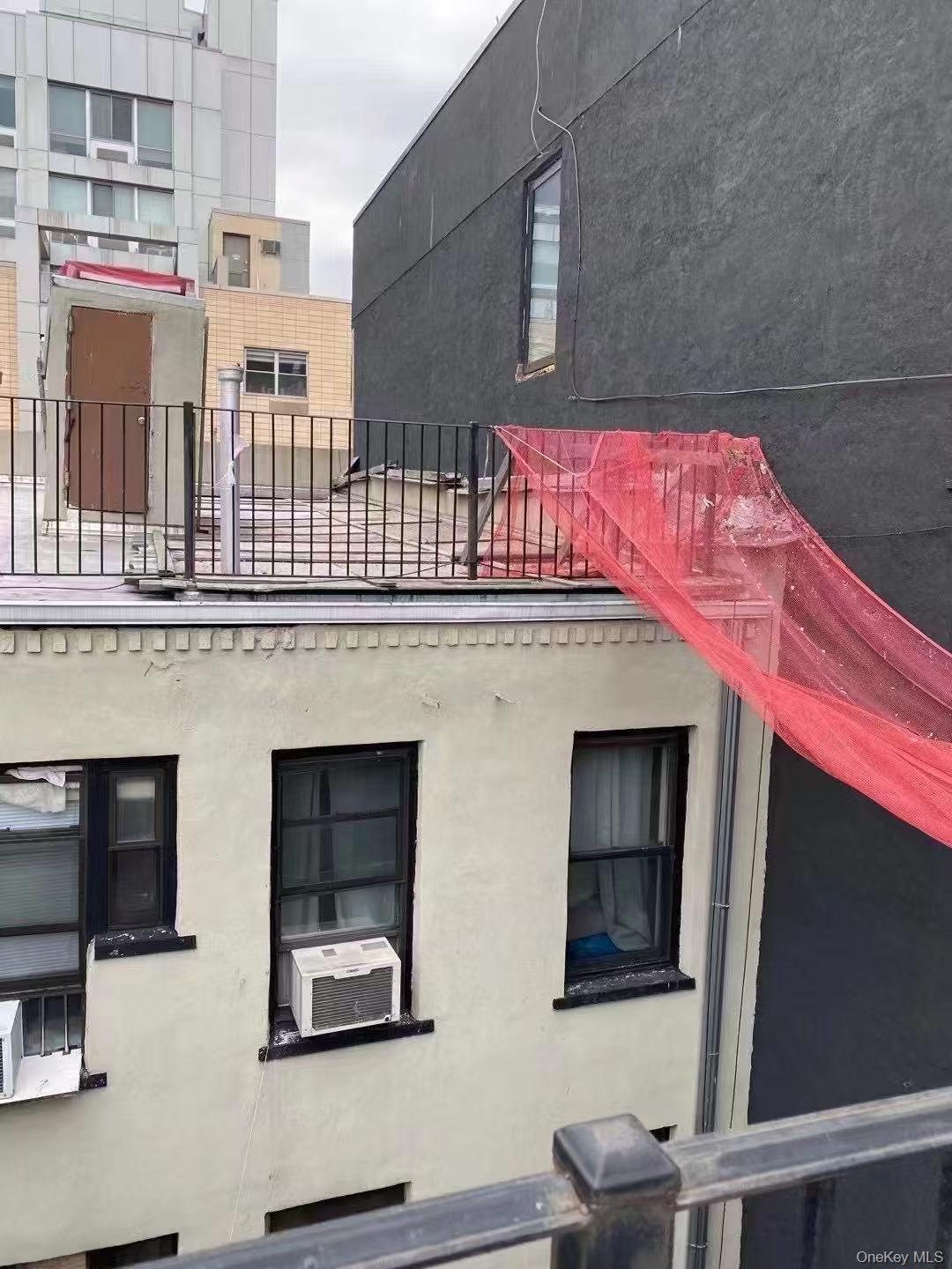 Single Family Orchard Manhattan, NY 10002, MLS-927880-4