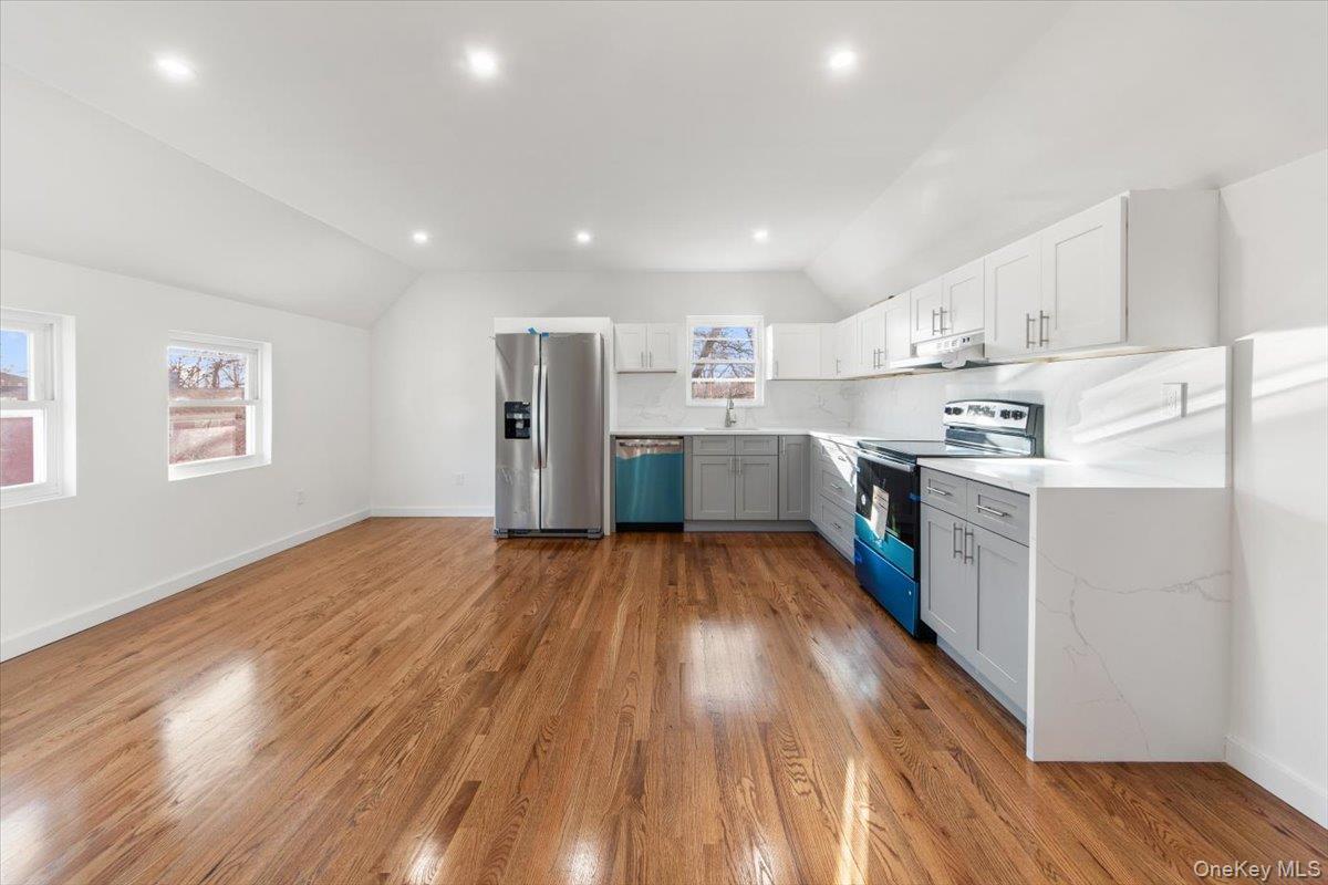 Single Family Swinton  Bronx, NY 10465, MLS-927888-8