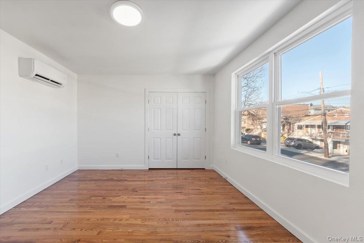 Single Family Swinton  Bronx, NY 10465, MLS-927888-9