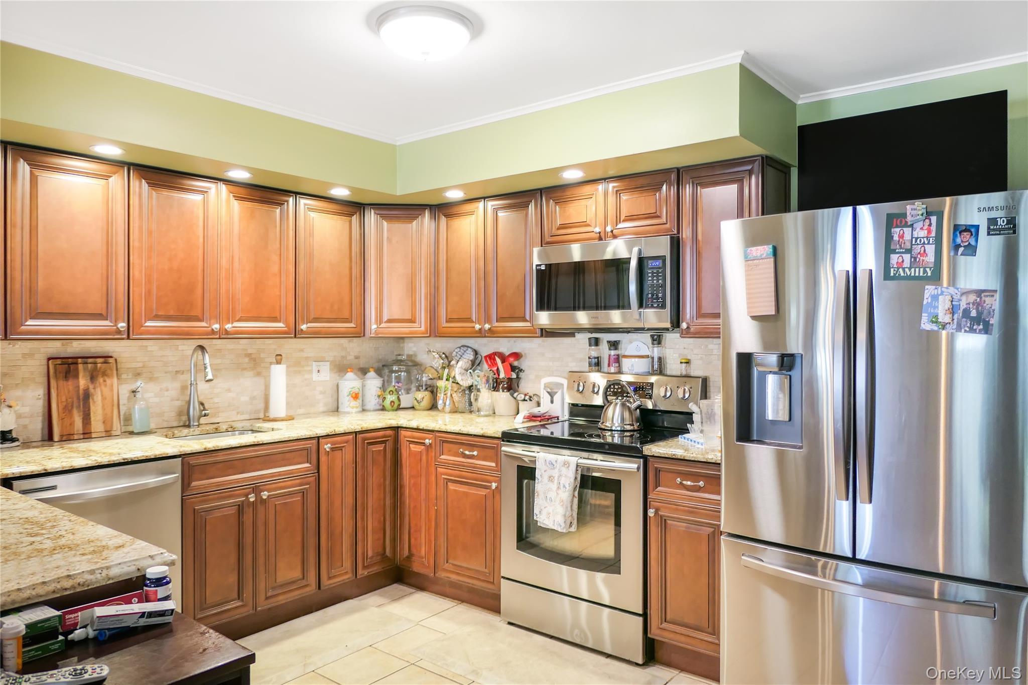 Single Family Montauk  Suffolk County, NY 11719, MLS-927919-6