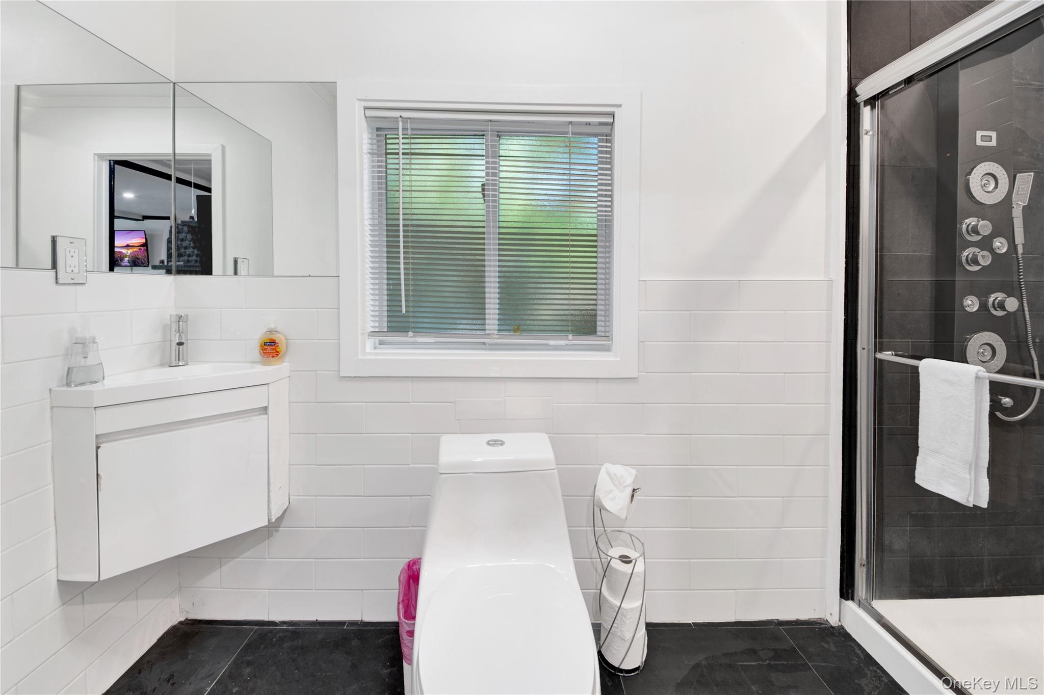 Single Family Shore  Orange County, NY 10940, MLS-927923-15