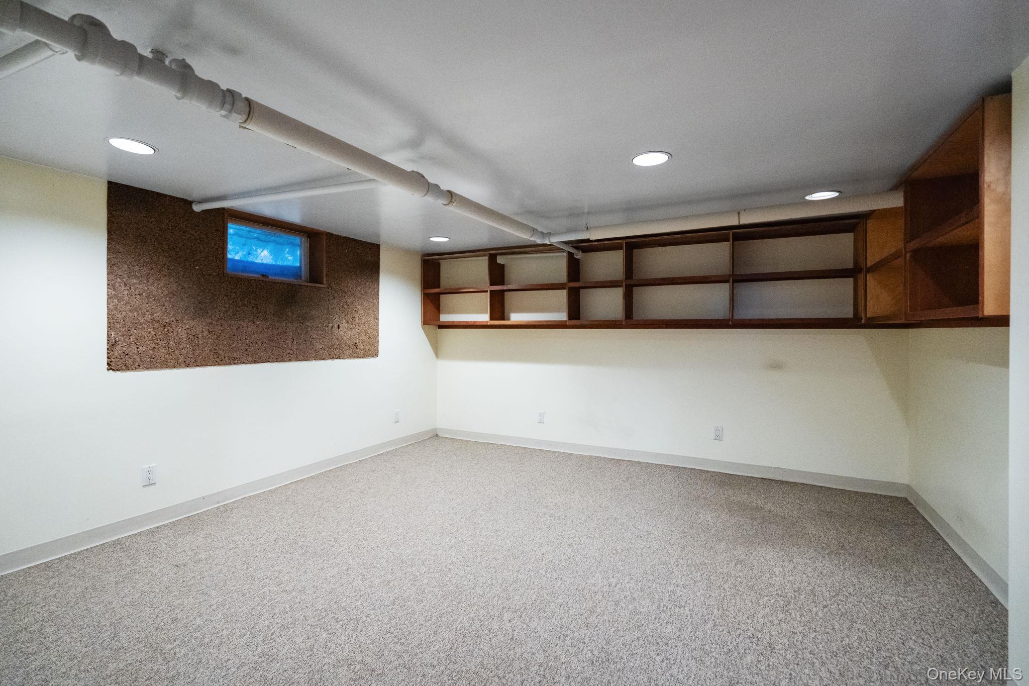 Single Family Summit  Nassau County, NY 11563, MLS-927945-25