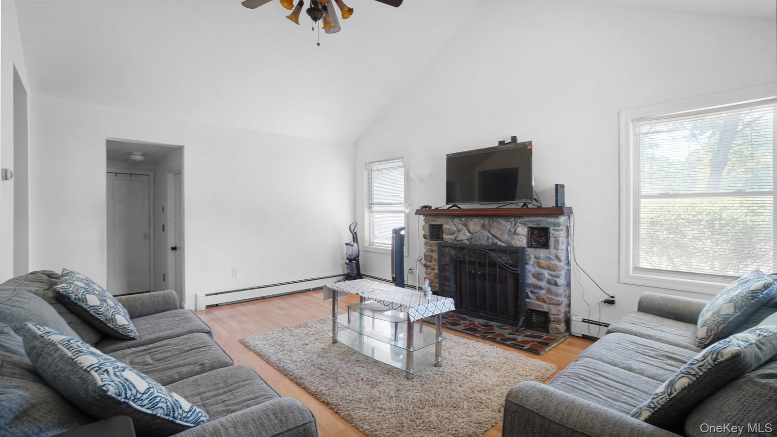 Single Family Curtis  Suffolk County, NY 11789, MLS-927970-4