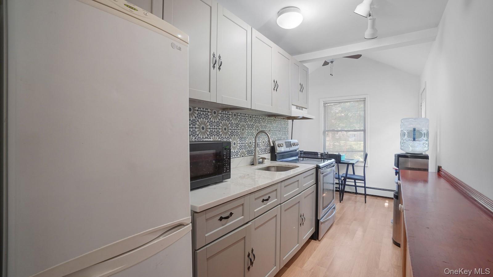 Single Family Curtis  Suffolk County, NY 11789, MLS-927970-6