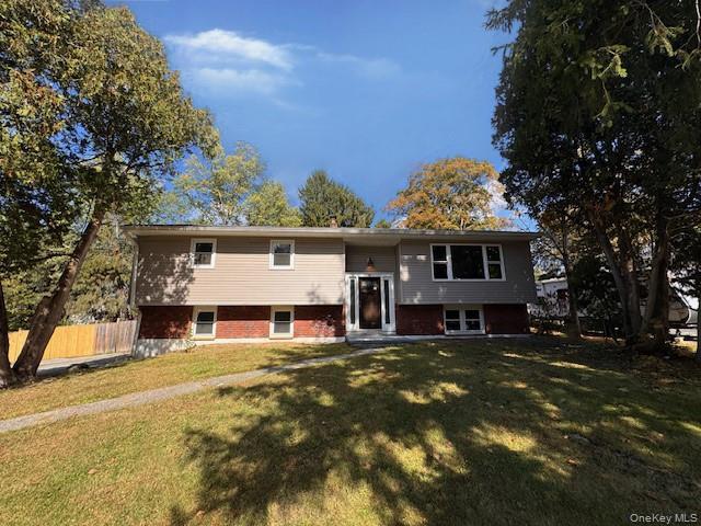 Single Family Greenfield  Dutchess County, NY 12603, MLS-928001-2