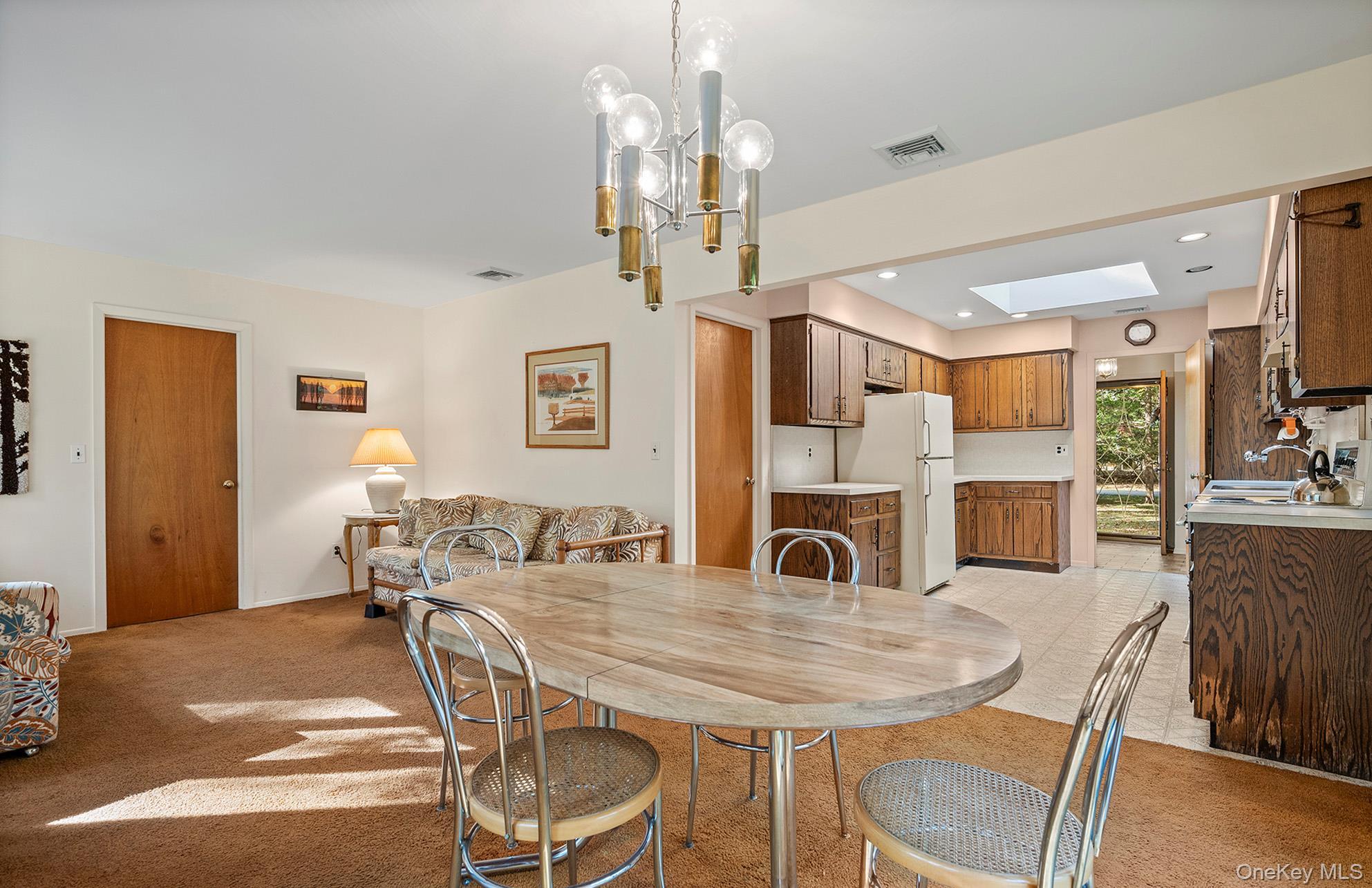 Single Family Sherwood Suffolk County, NY 11937, MLS-928007-11