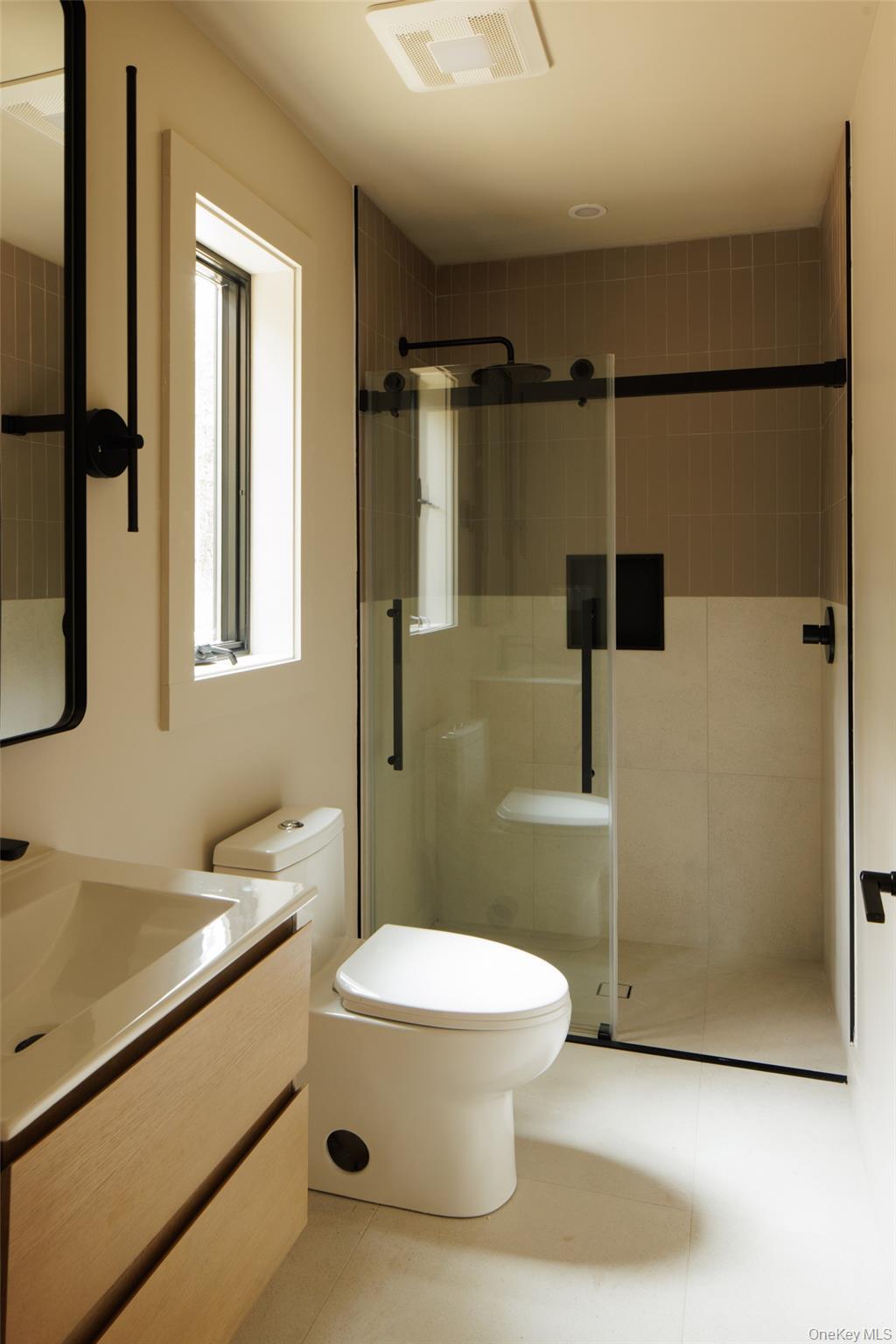 Single Family Dutchtown  Ulster County, NY 12477, MLS-928015-18