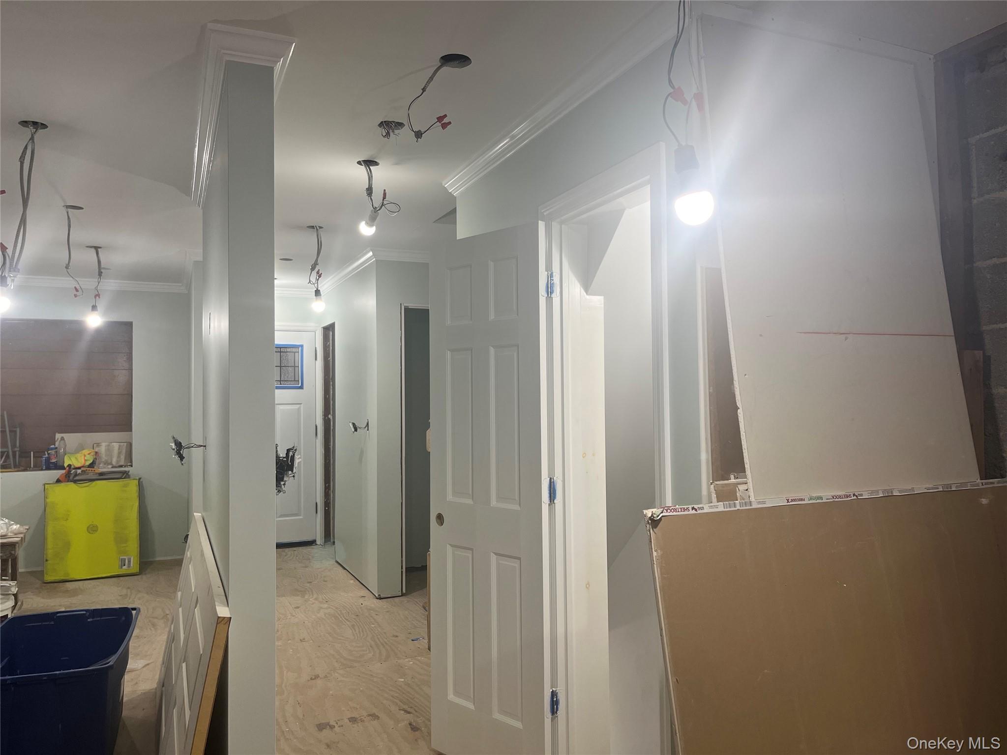 Single Family Deremier  Bronx, NY 10466, MLS-928031-2