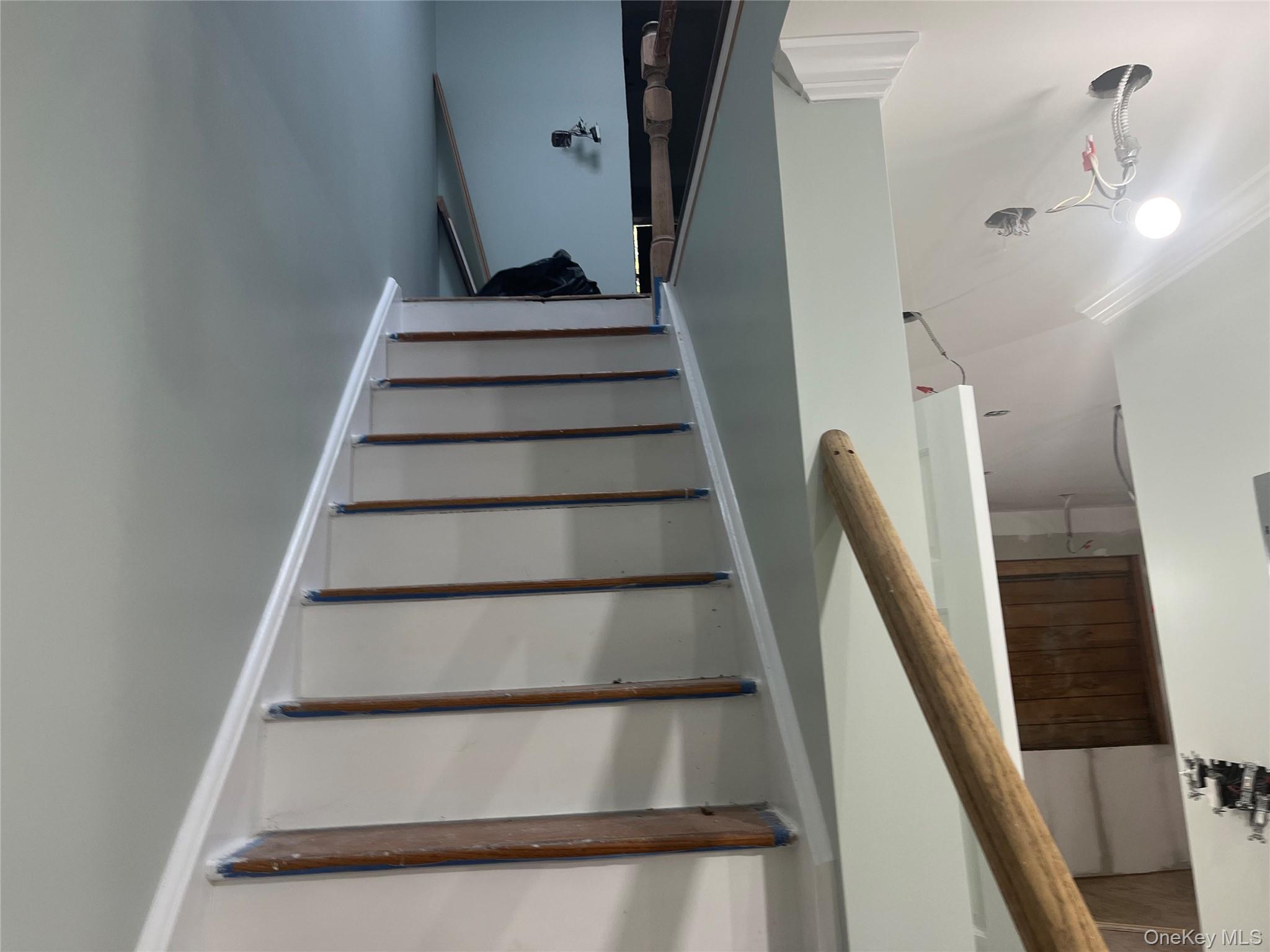 Single Family Deremier  Bronx, NY 10466, MLS-928031-4