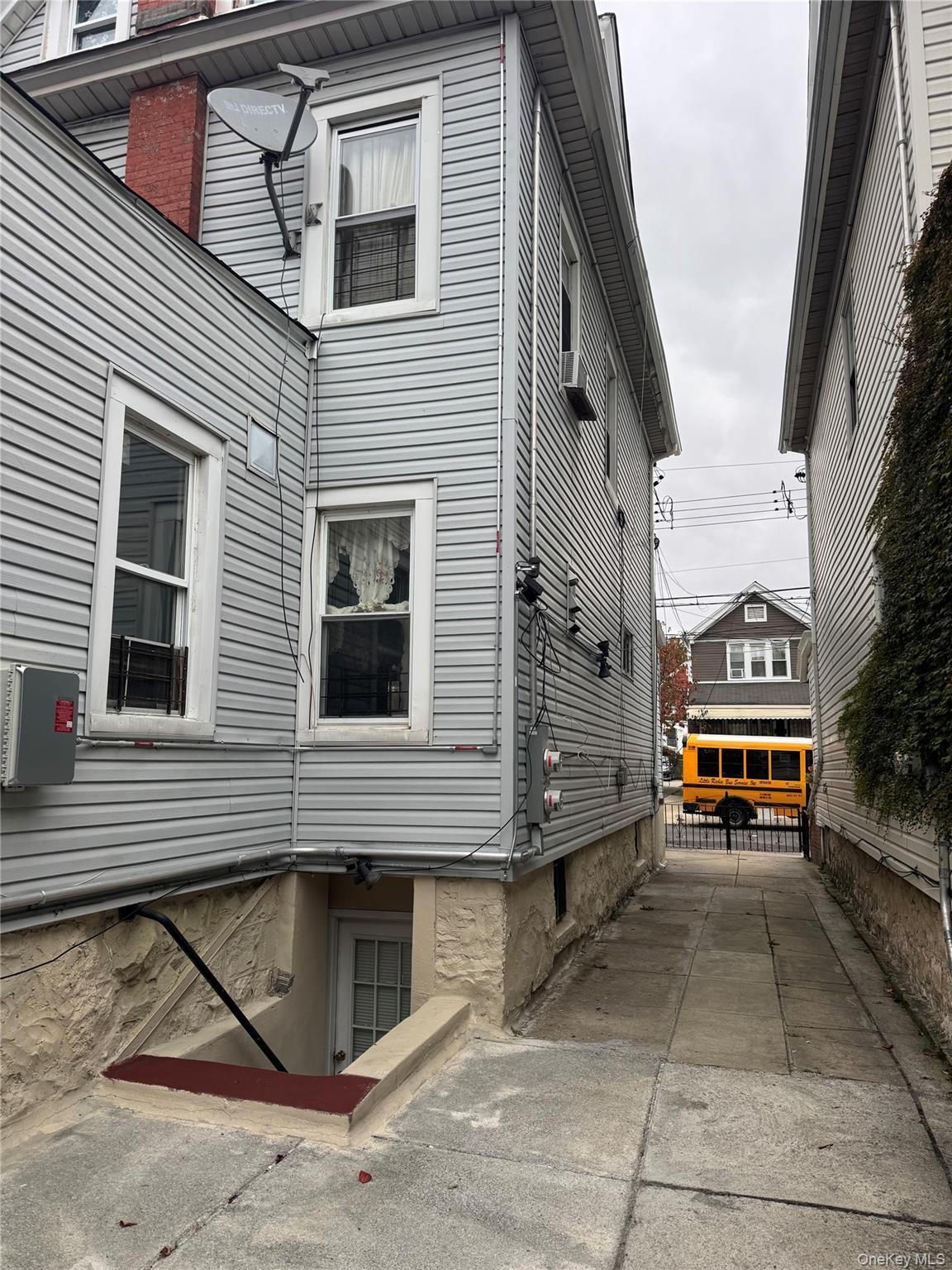 Single Family Lincoln  Brooklyn, NY 11208, MLS-928034-5