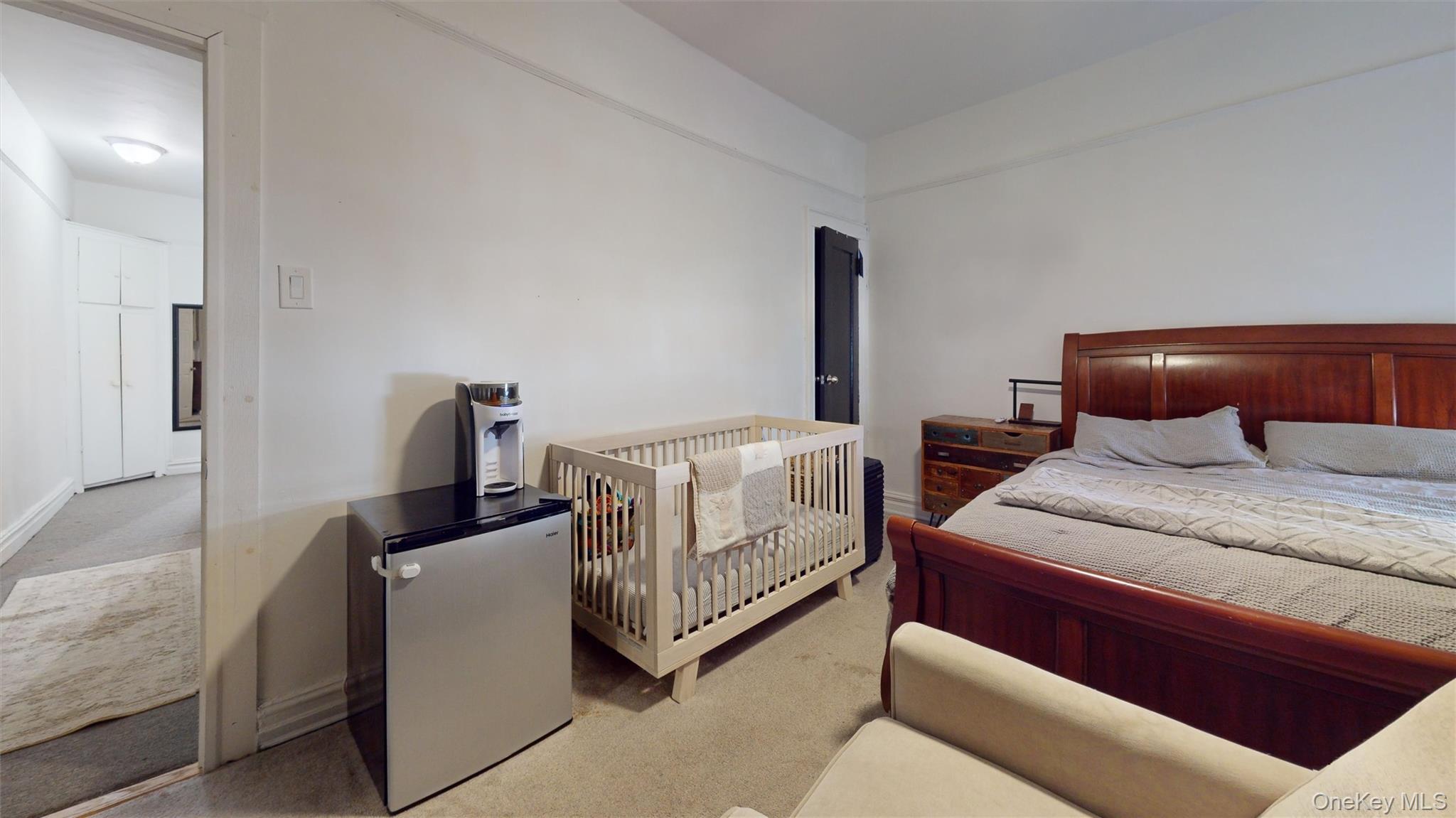 Single Family Fenton Bronx, NY 10469, MLS-928036-11