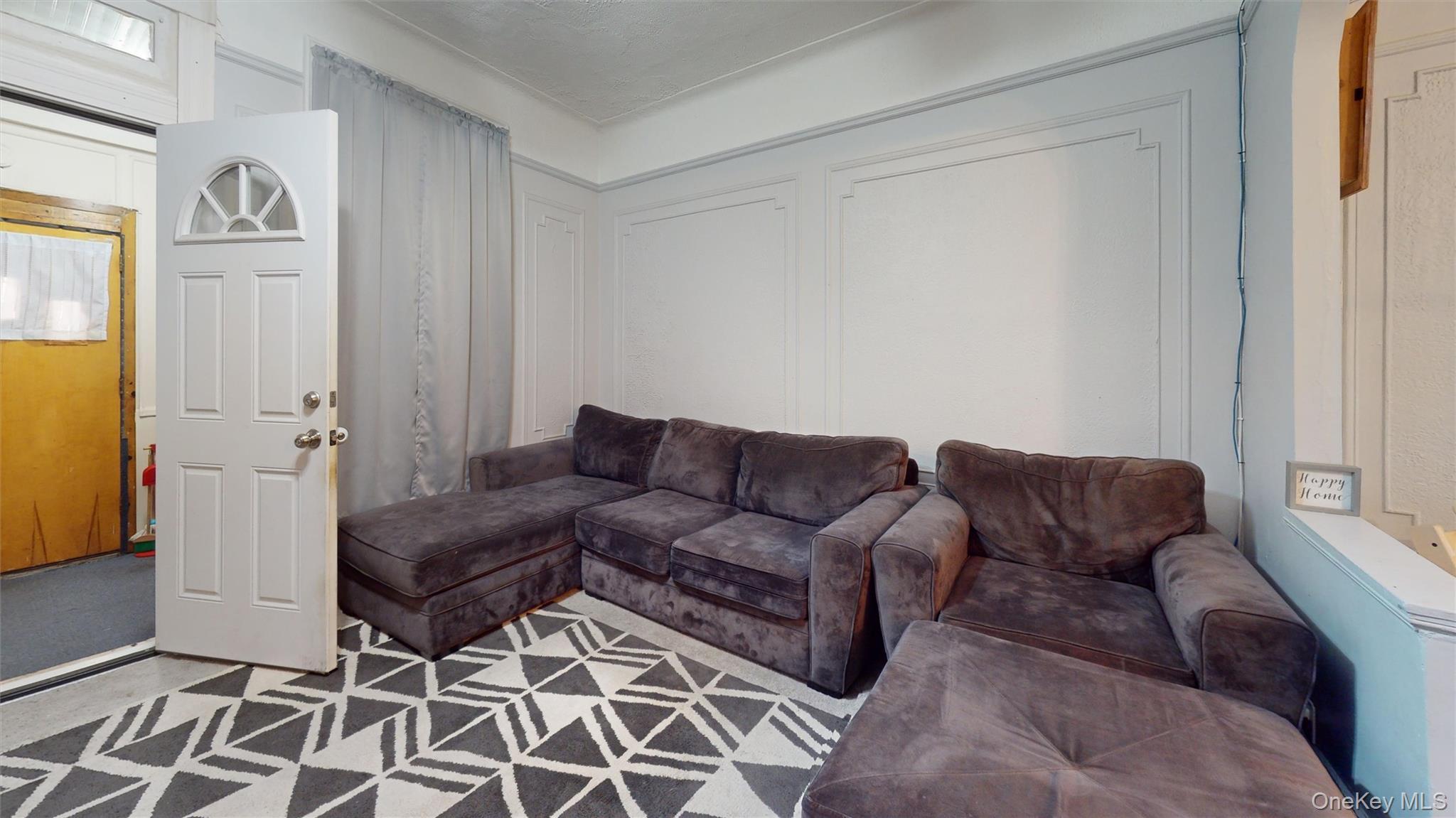 Single Family Fenton Bronx, NY 10469, MLS-928036-5