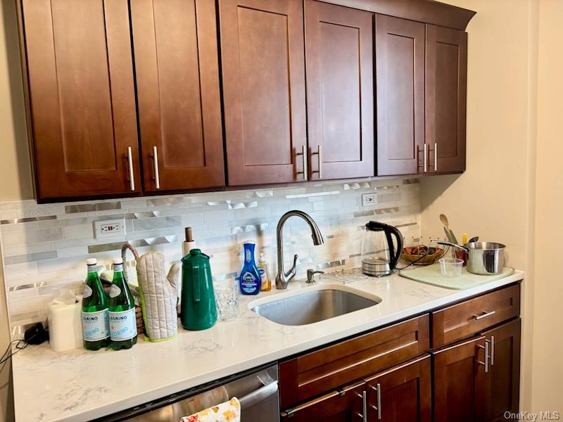 Coop Dubois  Nassau County, NY 11581, MLS-928044-10