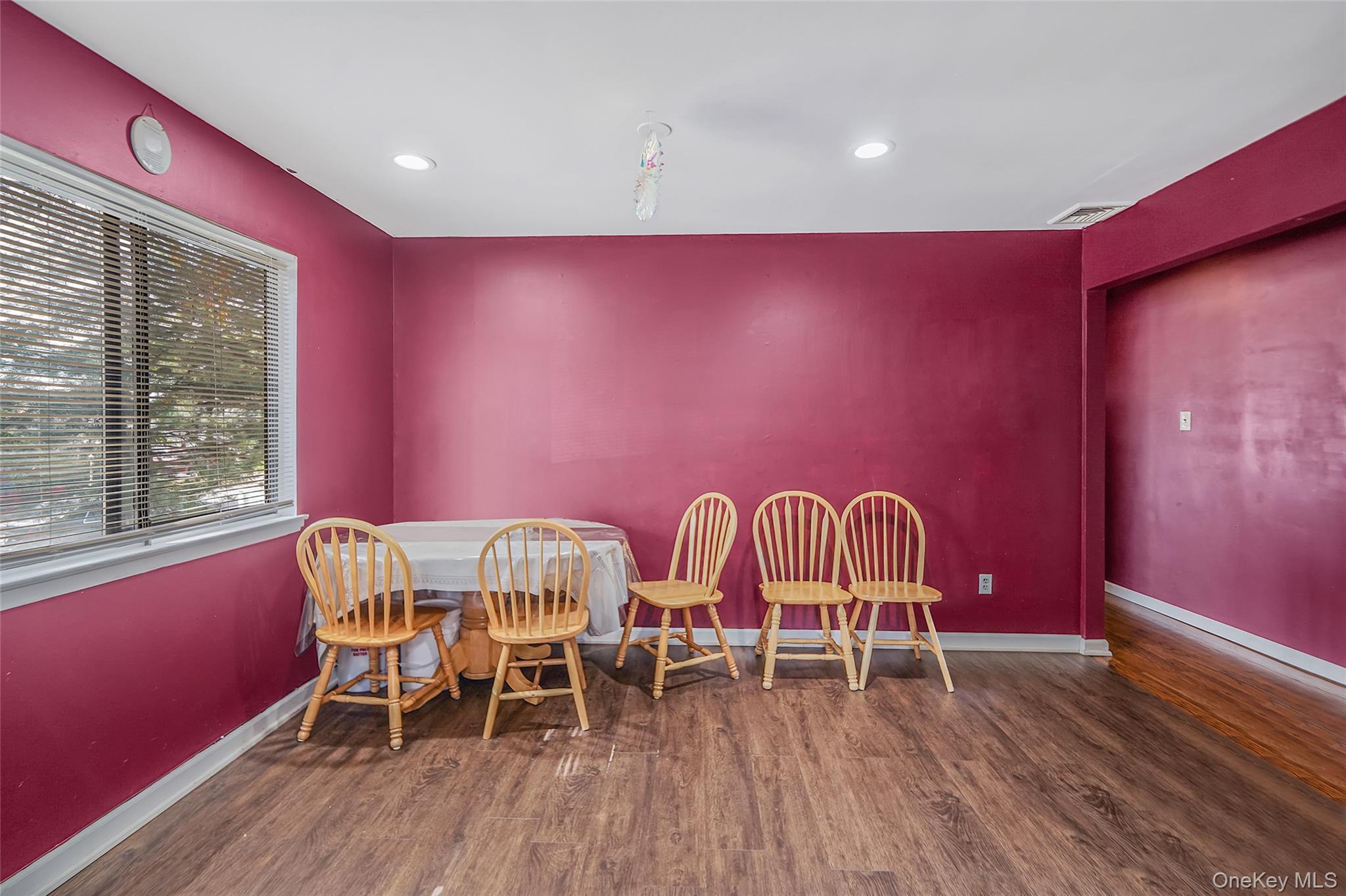 Single Family 41st  Suffolk County, NY 11726, MLS-928062-13