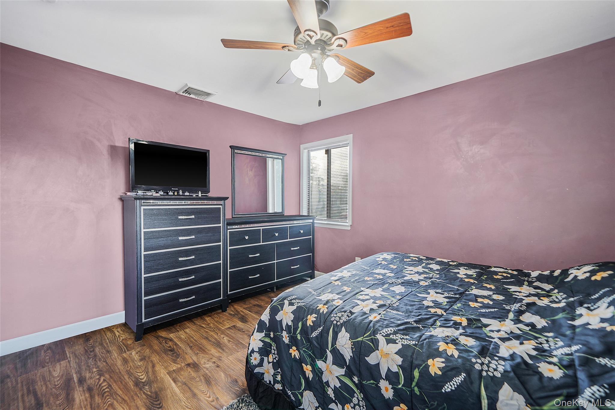 Single Family 41st  Suffolk County, NY 11726, MLS-928062-15