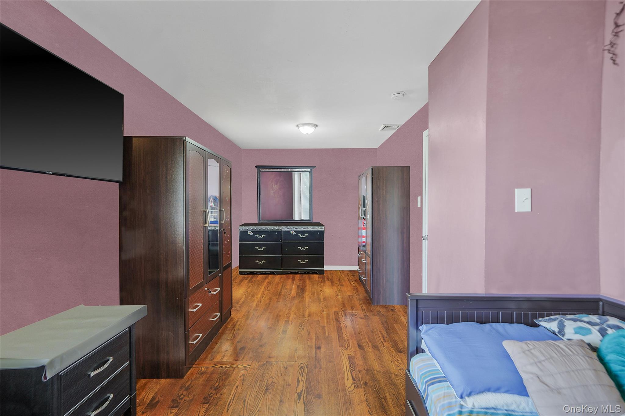 Single Family 41st  Suffolk County, NY 11726, MLS-928062-17