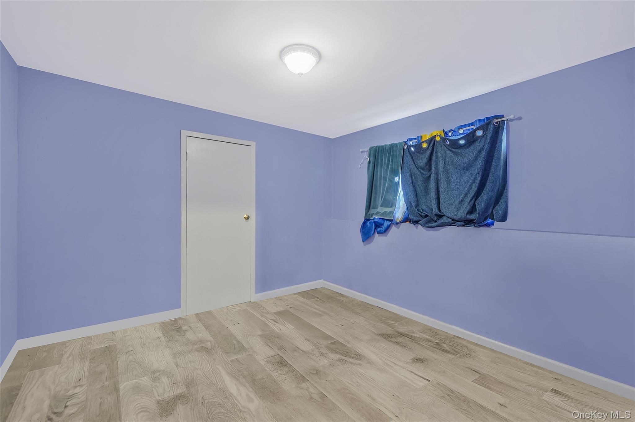 Single Family 41st  Suffolk County, NY 11726, MLS-928062-21