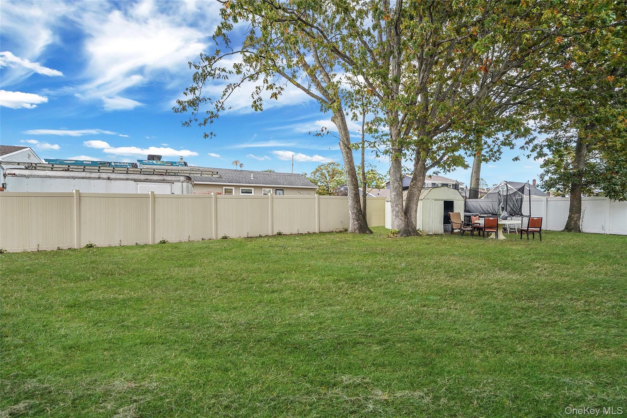 Single Family 41st  Suffolk County, NY 11726, MLS-928062-8