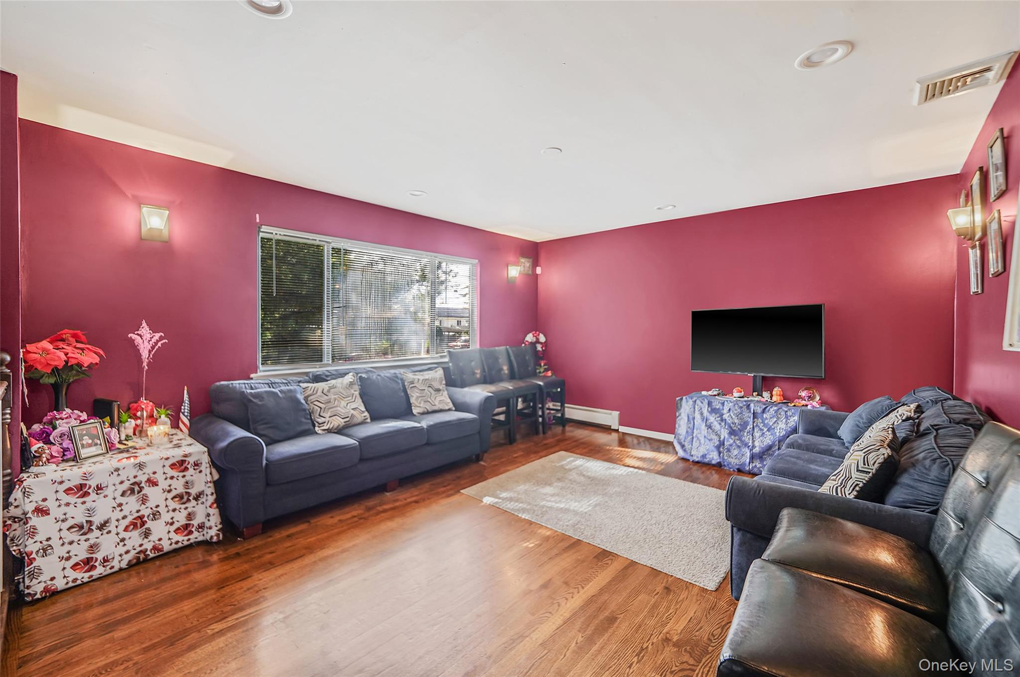 Single Family 41st  Suffolk County, NY 11726, MLS-928062-9