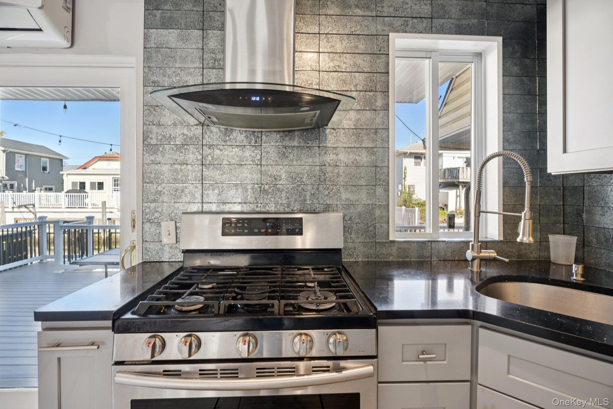 Single Family Arthur Nassau County, NY 11510, MLS-928071-12