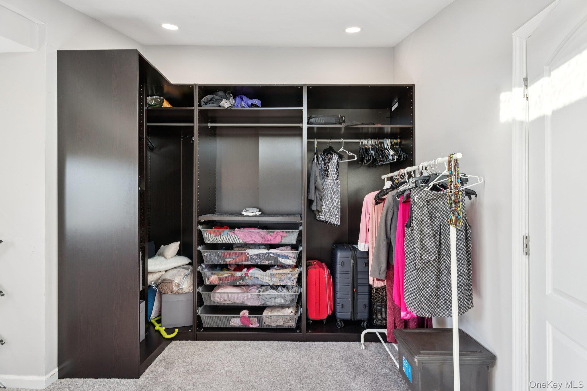 Single Family Arthur Nassau County, NY 11510, MLS-928071-26