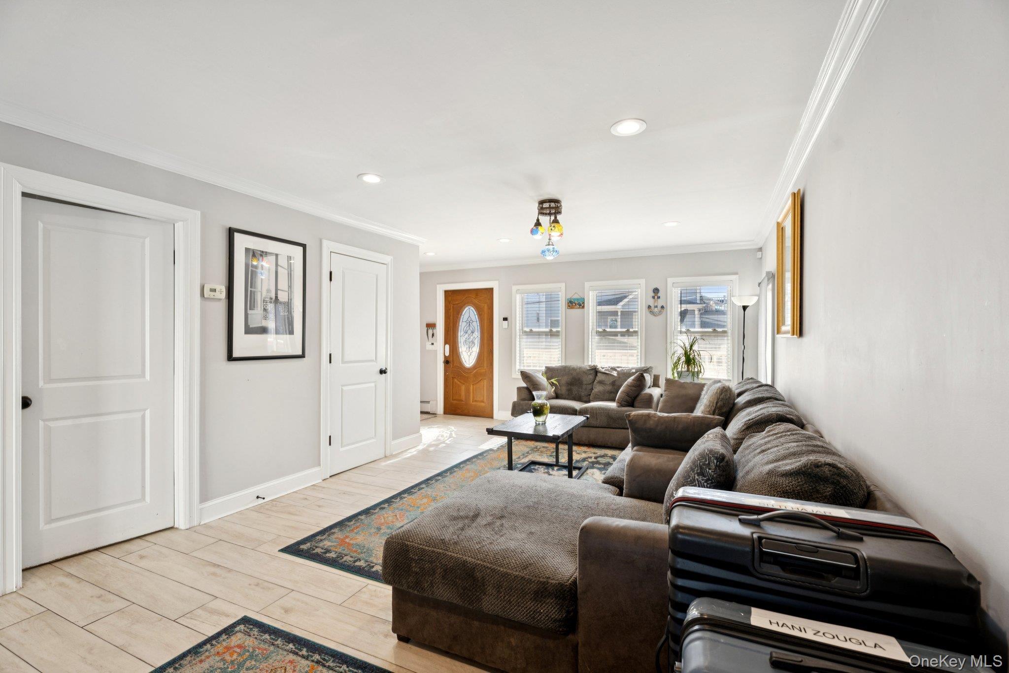 Single Family Arthur Nassau County, NY 11510, MLS-928071-5