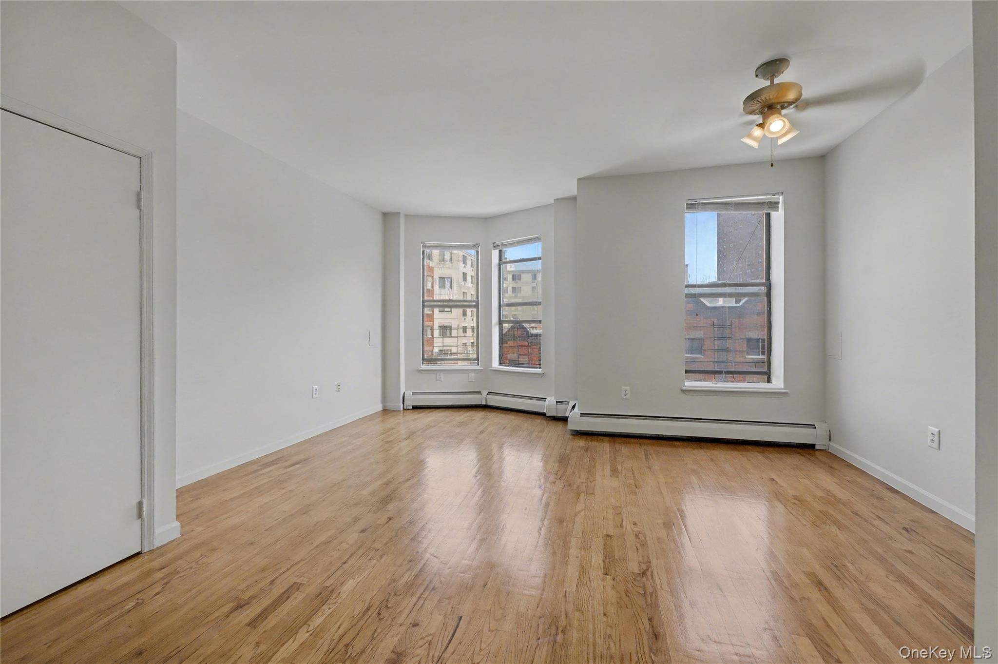 Single Family Bradhurst Manhattan, NY 10030, MLS-928074-20