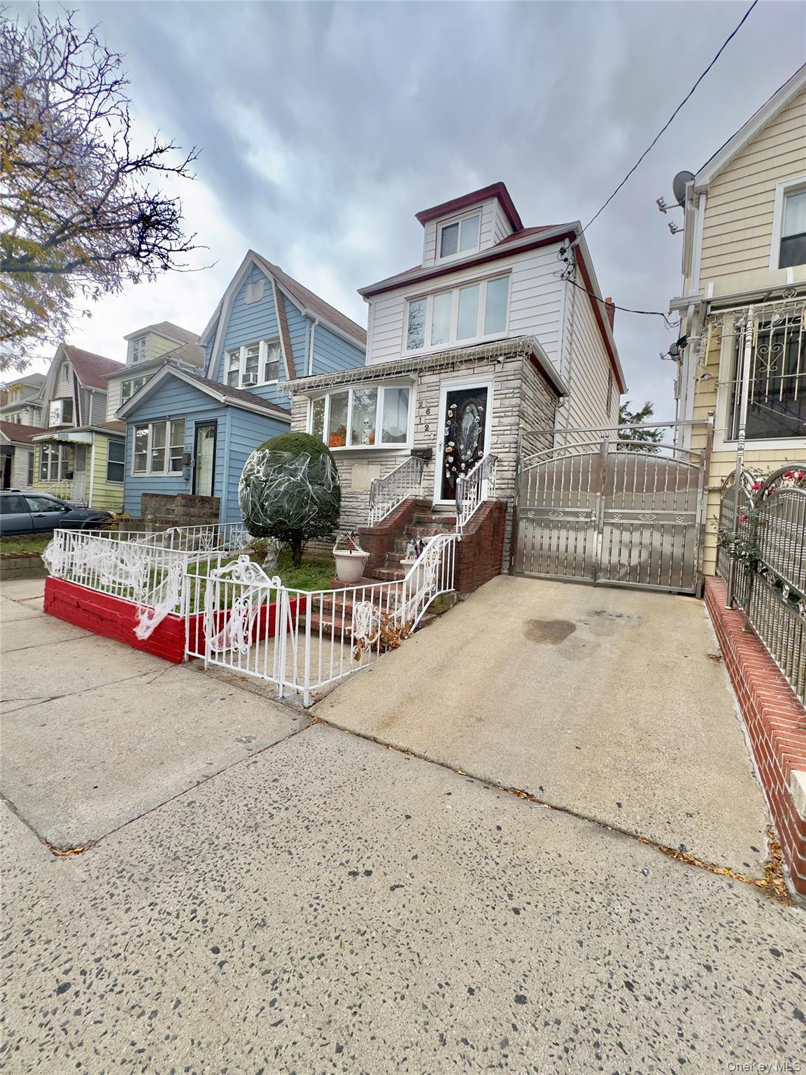 Single Family 94th Street  Queens, NY 11369, MLS-928082-28