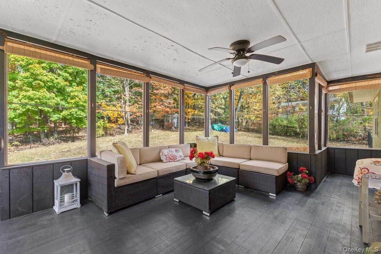 Single Family Locust Westchester County, NY 10562, MLS-928083-16