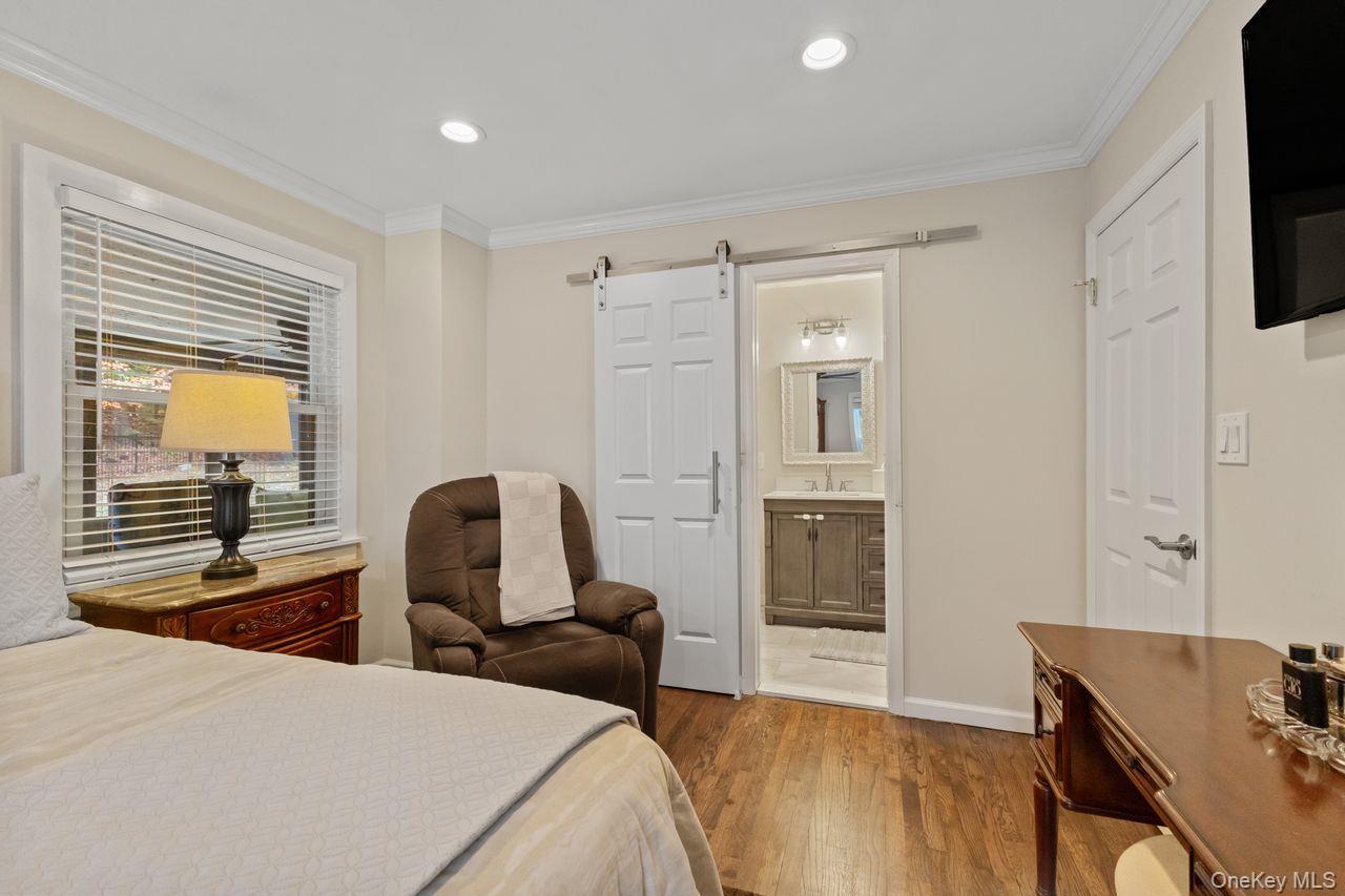 Single Family Locust Westchester County, NY 10562, MLS-928083-19