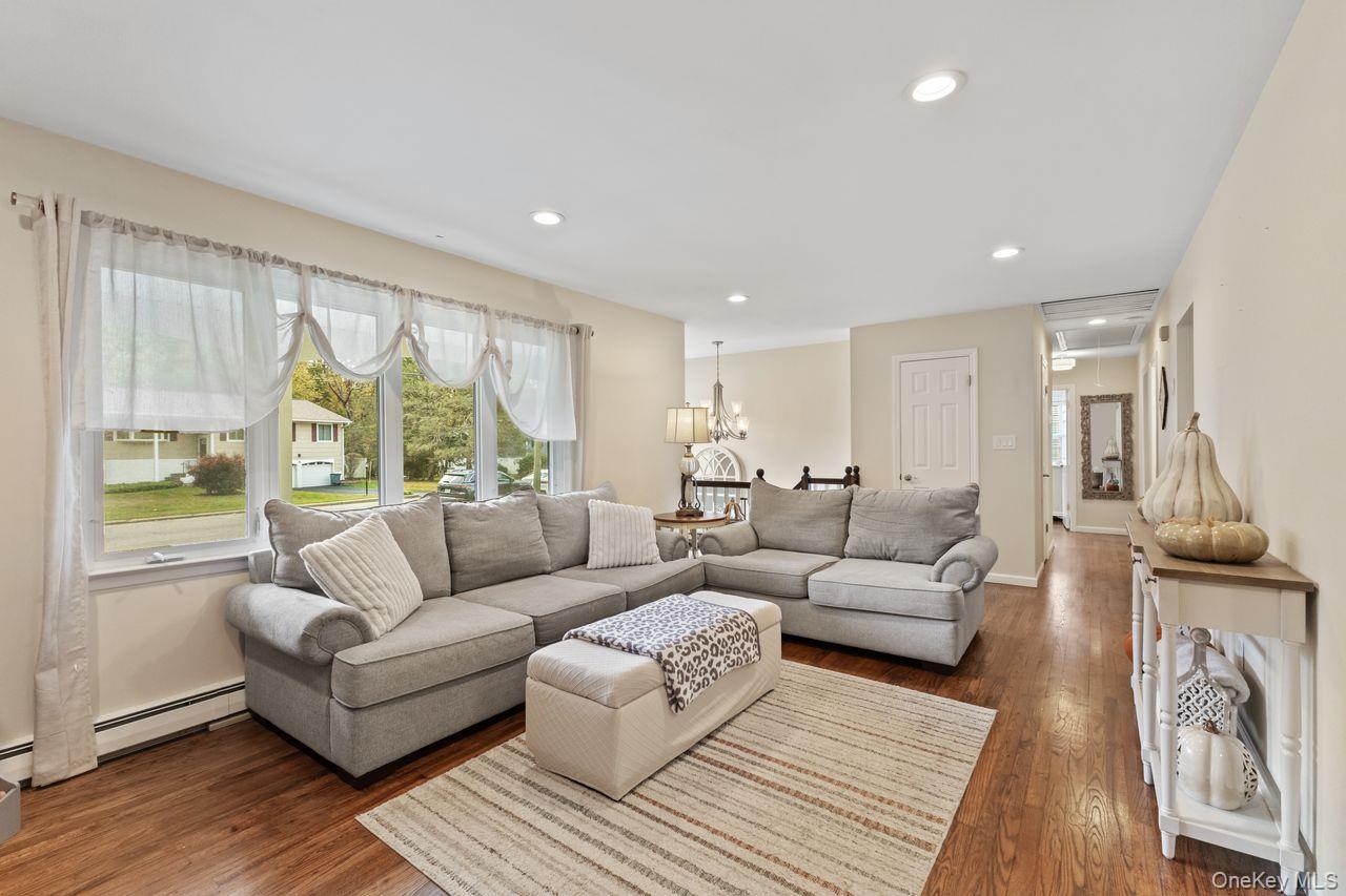 Single Family Locust Westchester County, NY 10562, MLS-928083-2