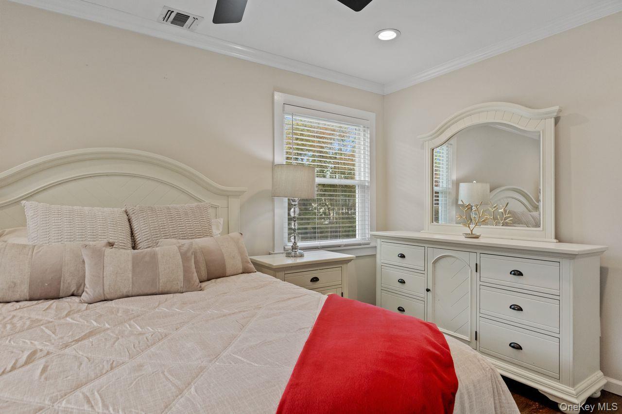 Single Family Locust Westchester County, NY 10562, MLS-928083-22