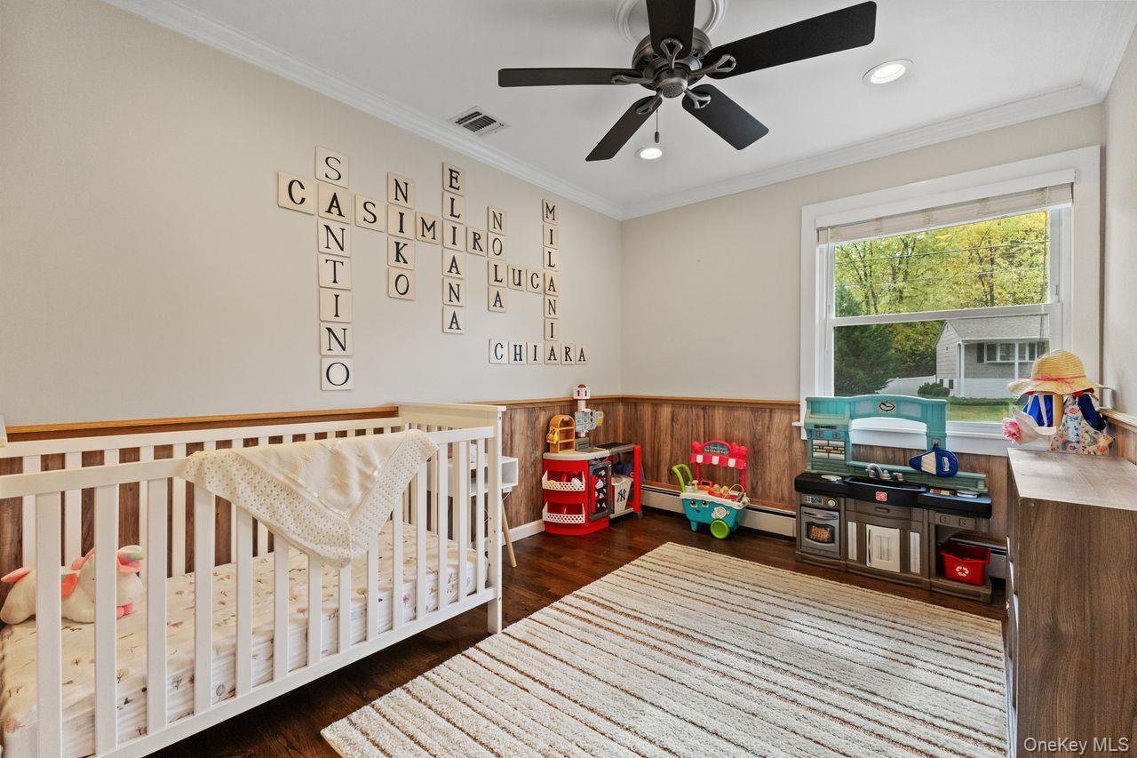 Single Family Locust Westchester County, NY 10562, MLS-928083-23