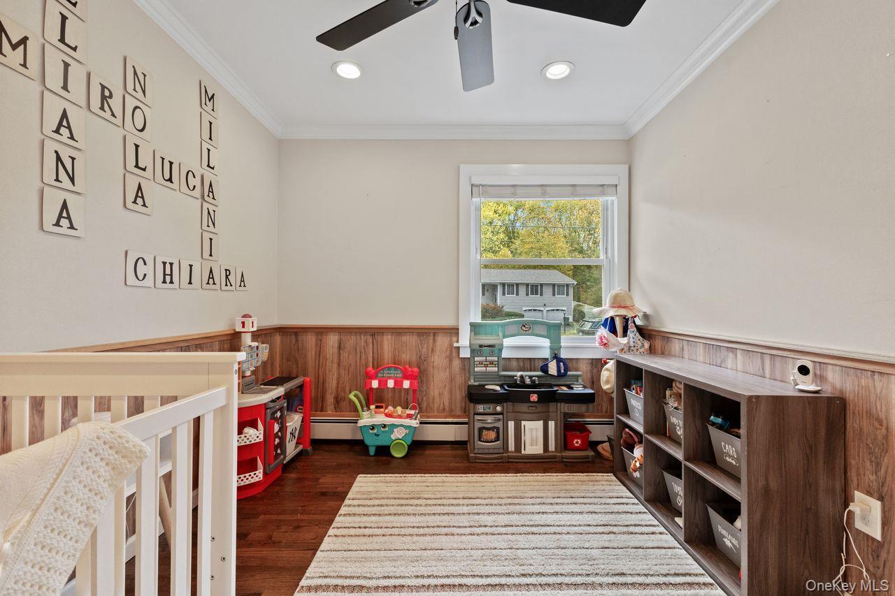 Single Family Locust Westchester County, NY 10562, MLS-928083-24