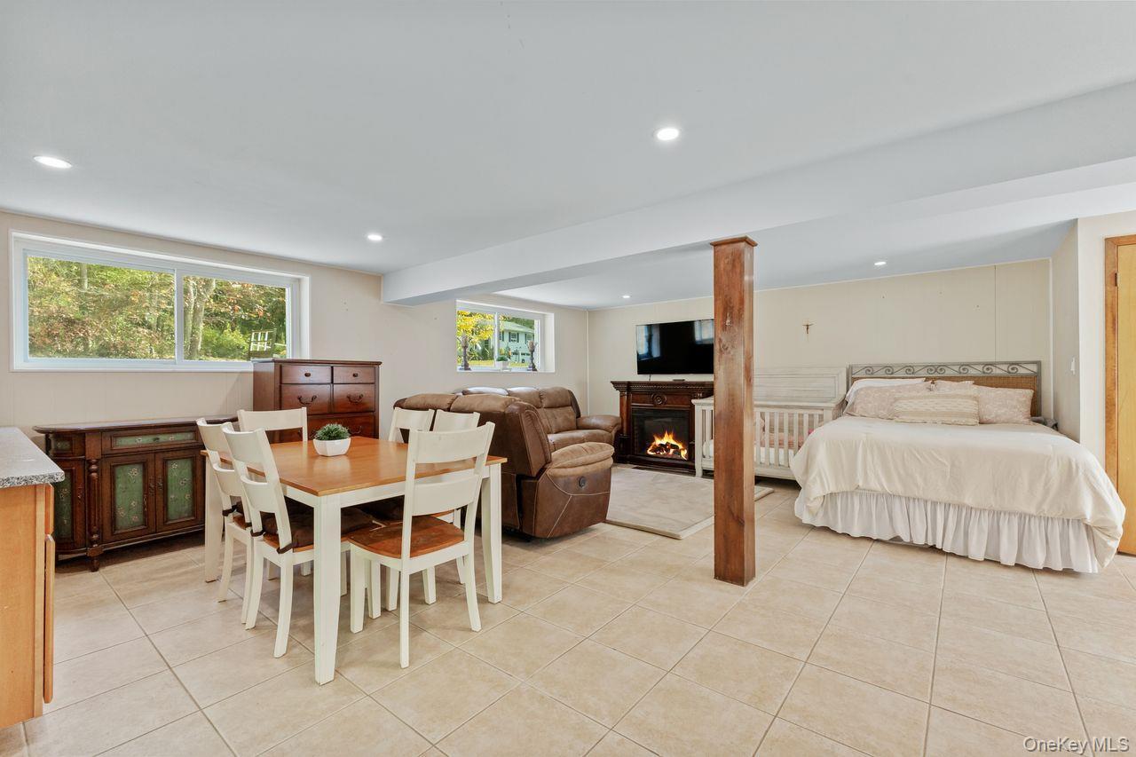 Single Family Locust Westchester County, NY 10562, MLS-928083-27